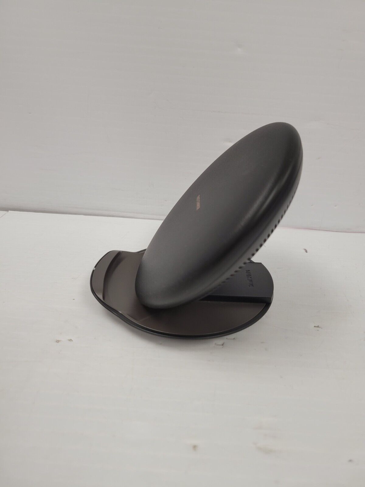 (59065-5) Samsung EP-PG950 Wireless Charger