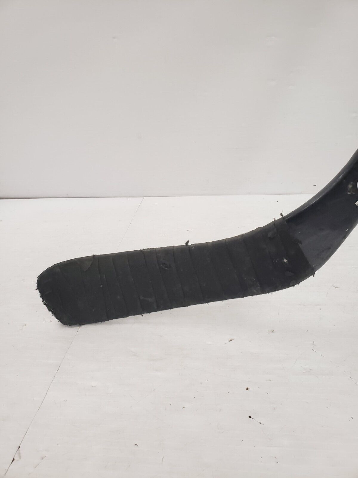 (61133-1) Easton Synergy Hockey Stick - Right Hand