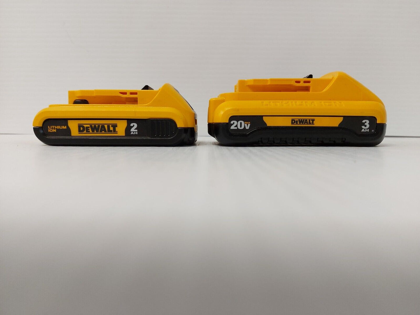 (N85677-5) DeWalt DCD777 1/2" Drill