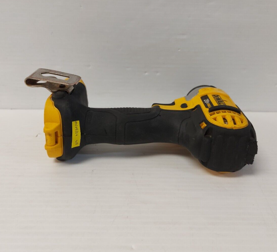 (N81656-1) DeWalt DCF885 Impact Drill w/ Bat and Charger