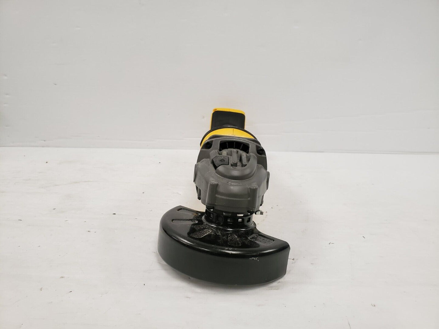 (65327-2) Dewalt DCG414 Grinder