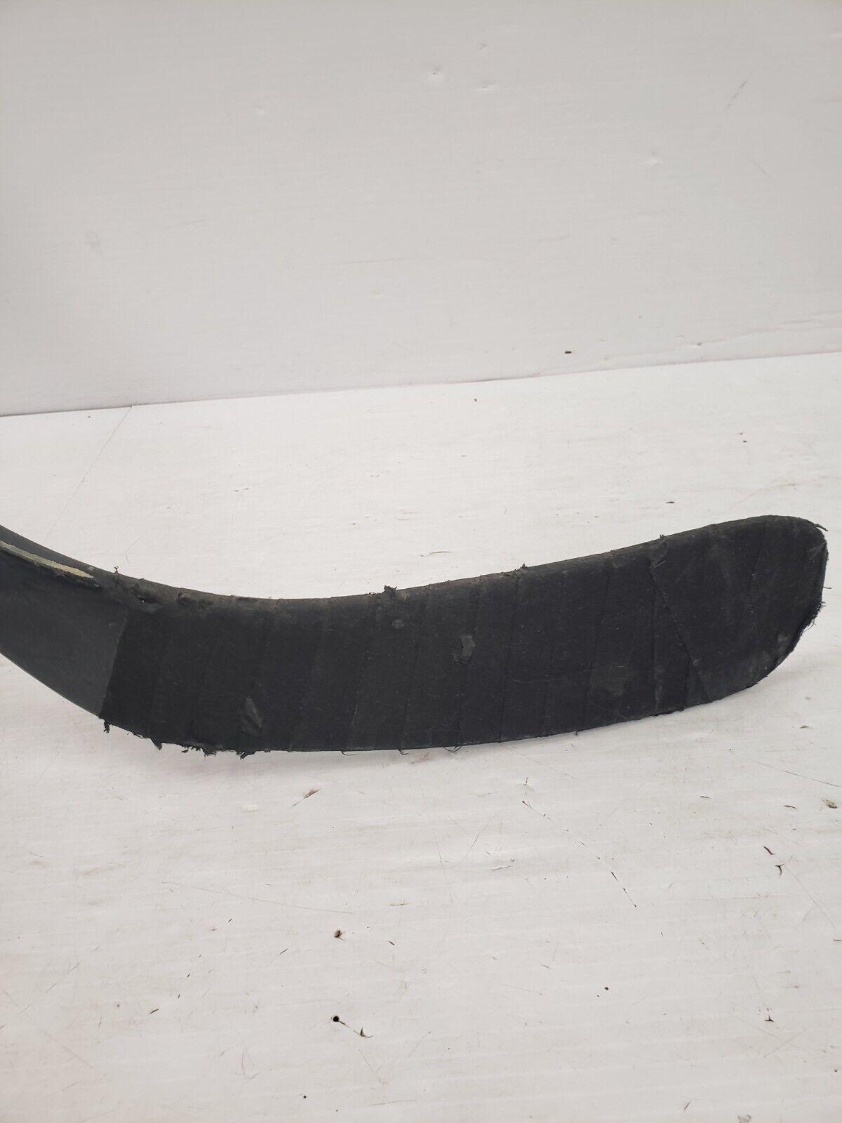 (61133-1) Easton Synergy Hockey Stick - Right Hand