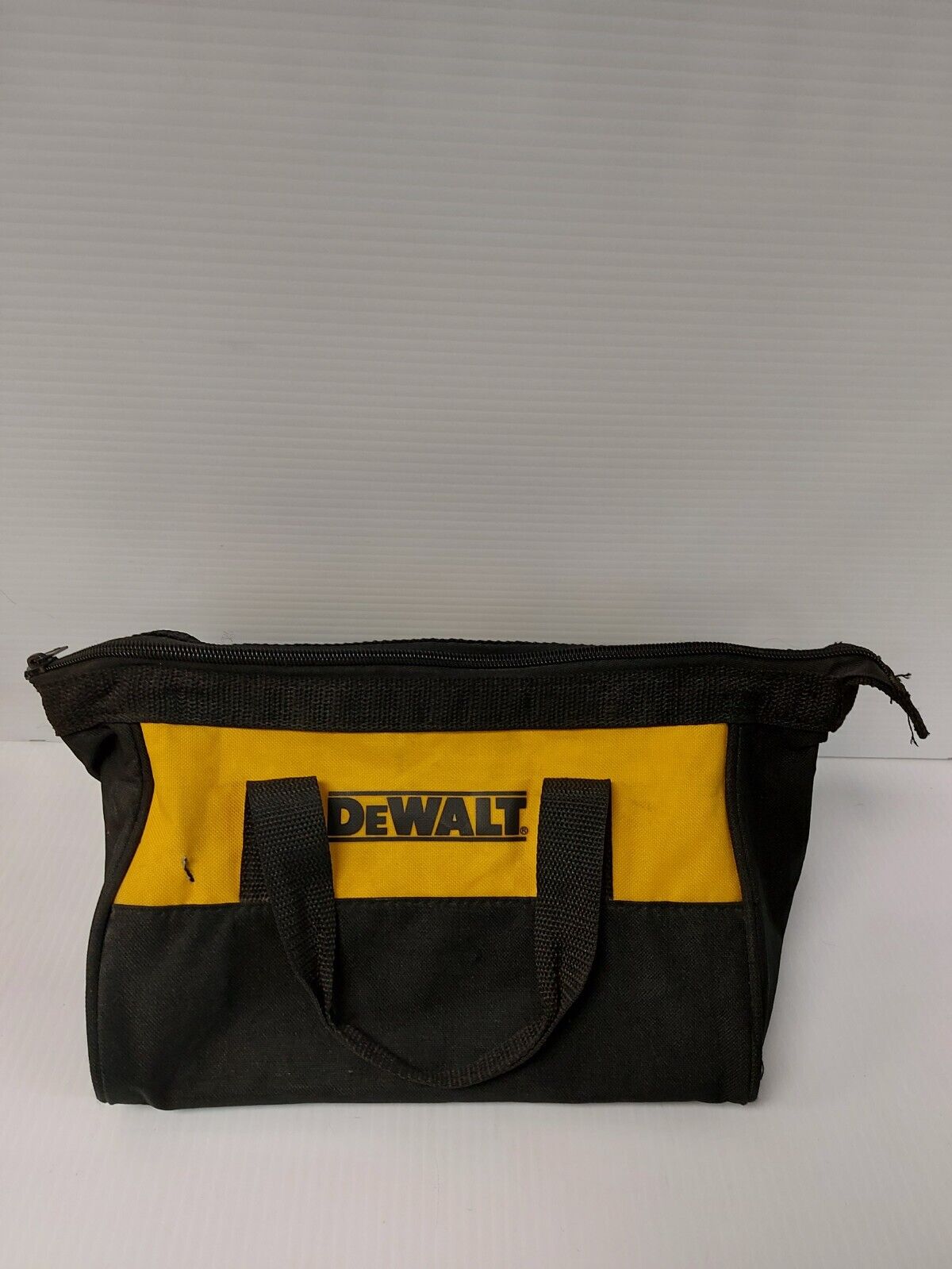 (N85677-5) DeWalt DCD777 1/2" Drill