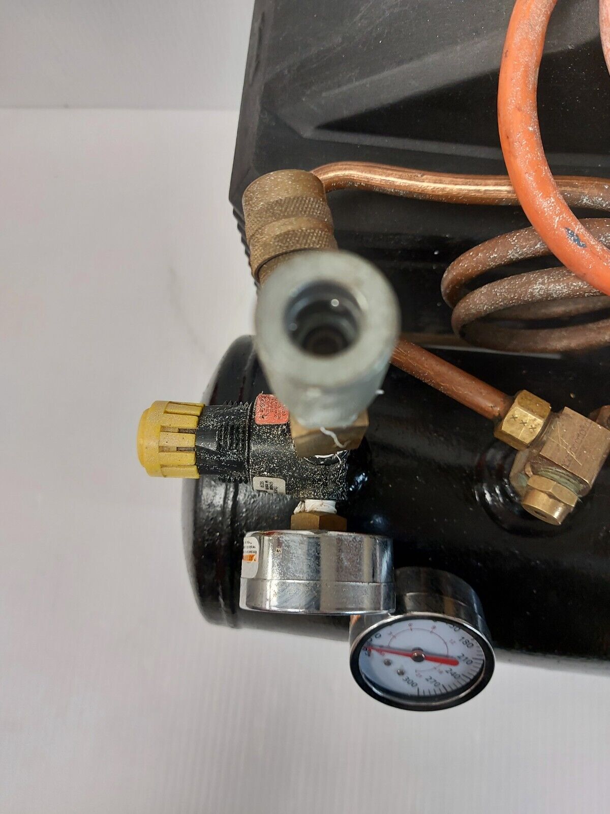 (N82835-1) Emglo AM78 HC2 Air Compressor