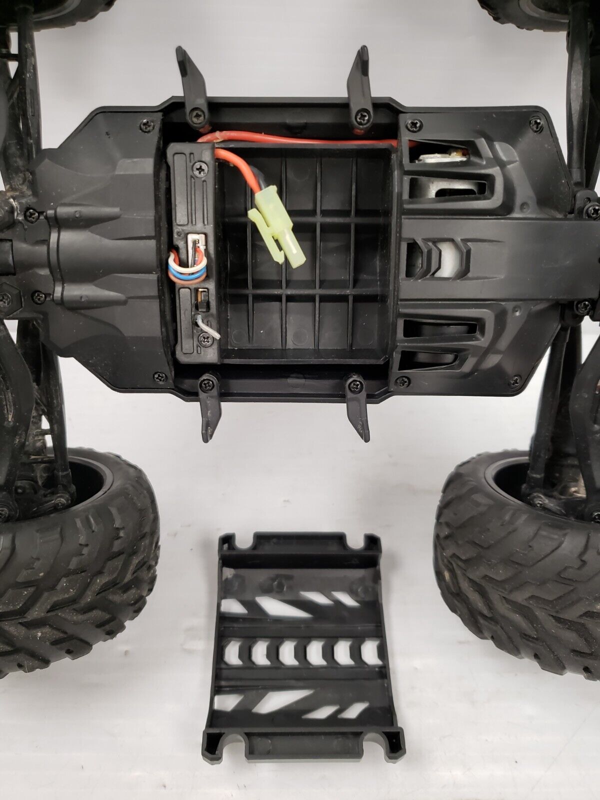 (57121-1) Lite Hawk Crusher MT RC Truck