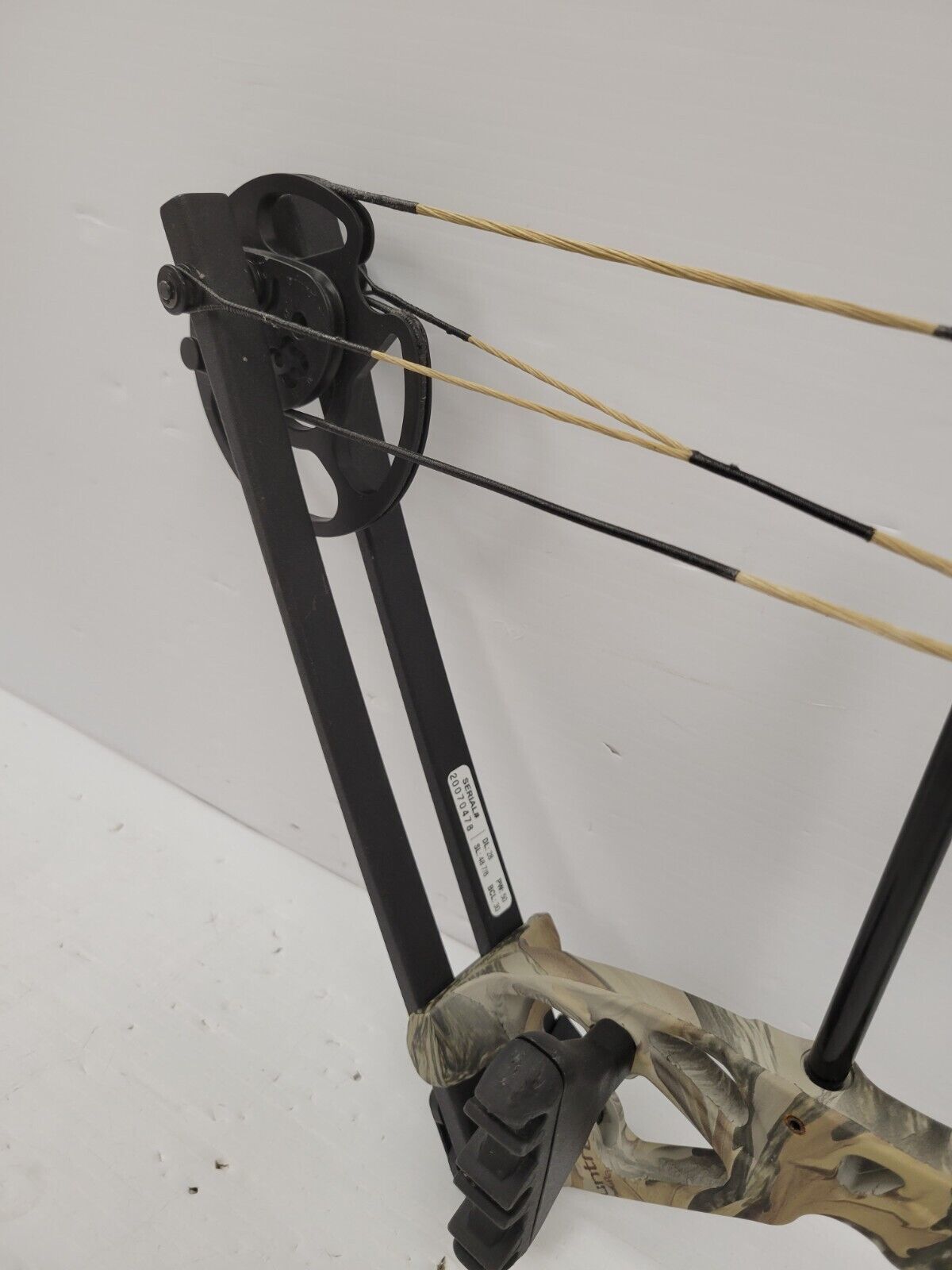 (65703-1) Bear Limitless Compound Bow