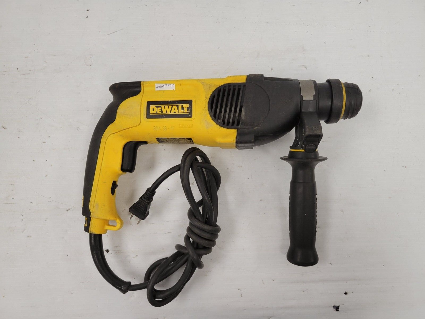 (62677-2) Dewalt D25123 Hammer Drill