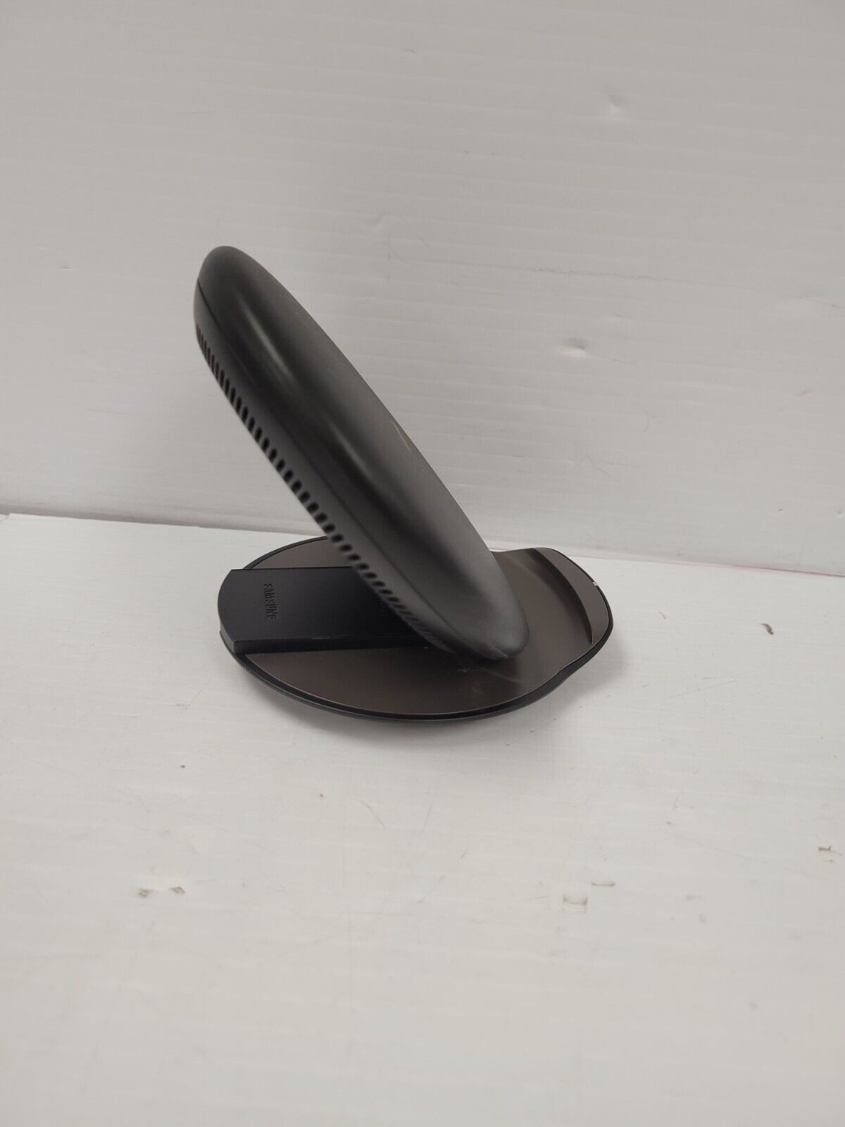 (59065-5) Samsung EP-PG950 Wireless Charger