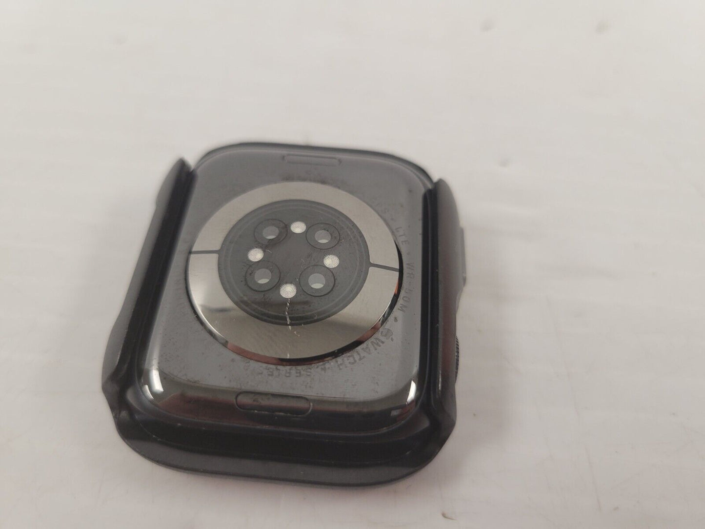 (58004-1) Apple A2774 Series 8 Smart Watch