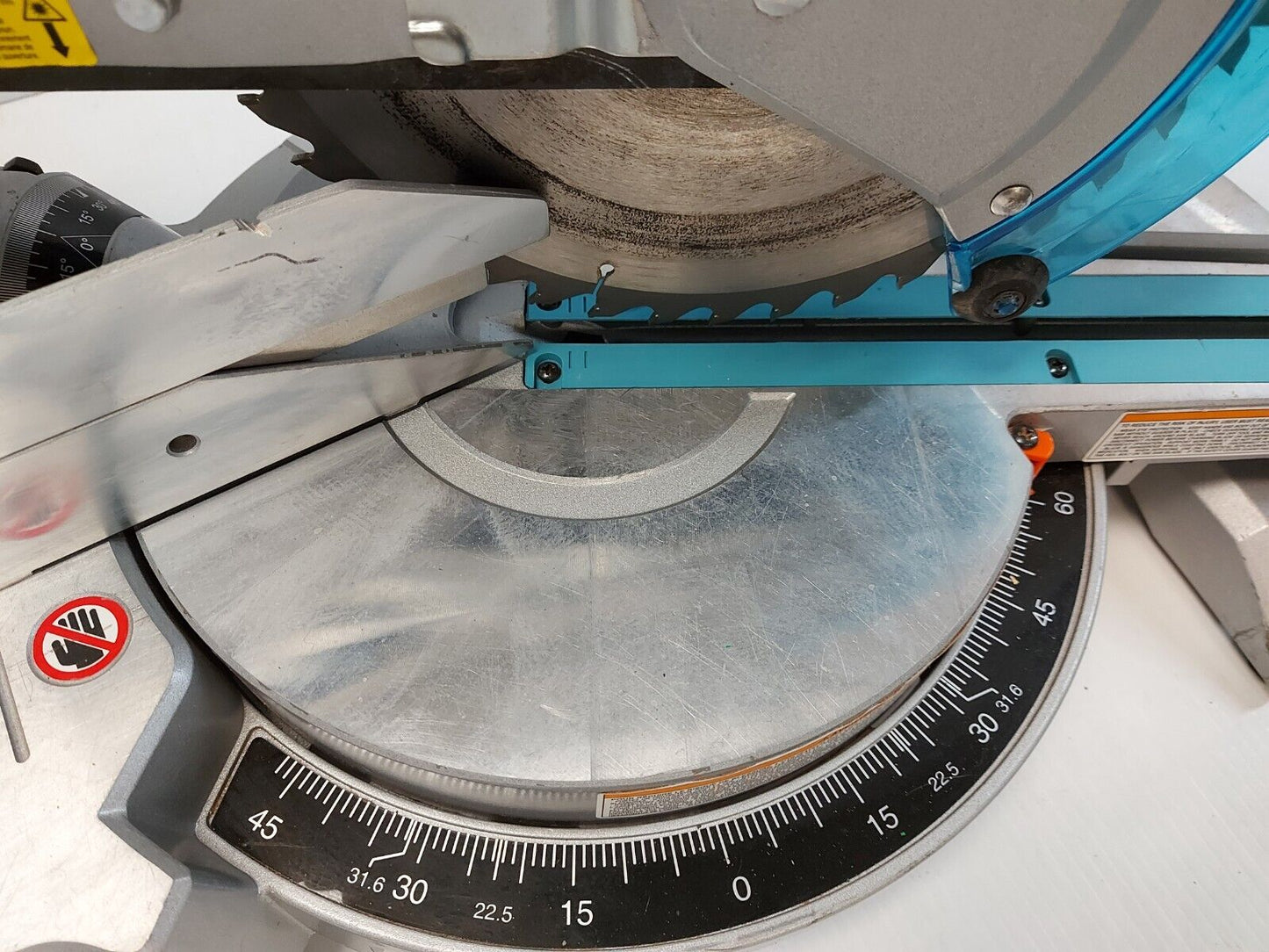 (N83013-1) Makita LS1018L Mitre Saw