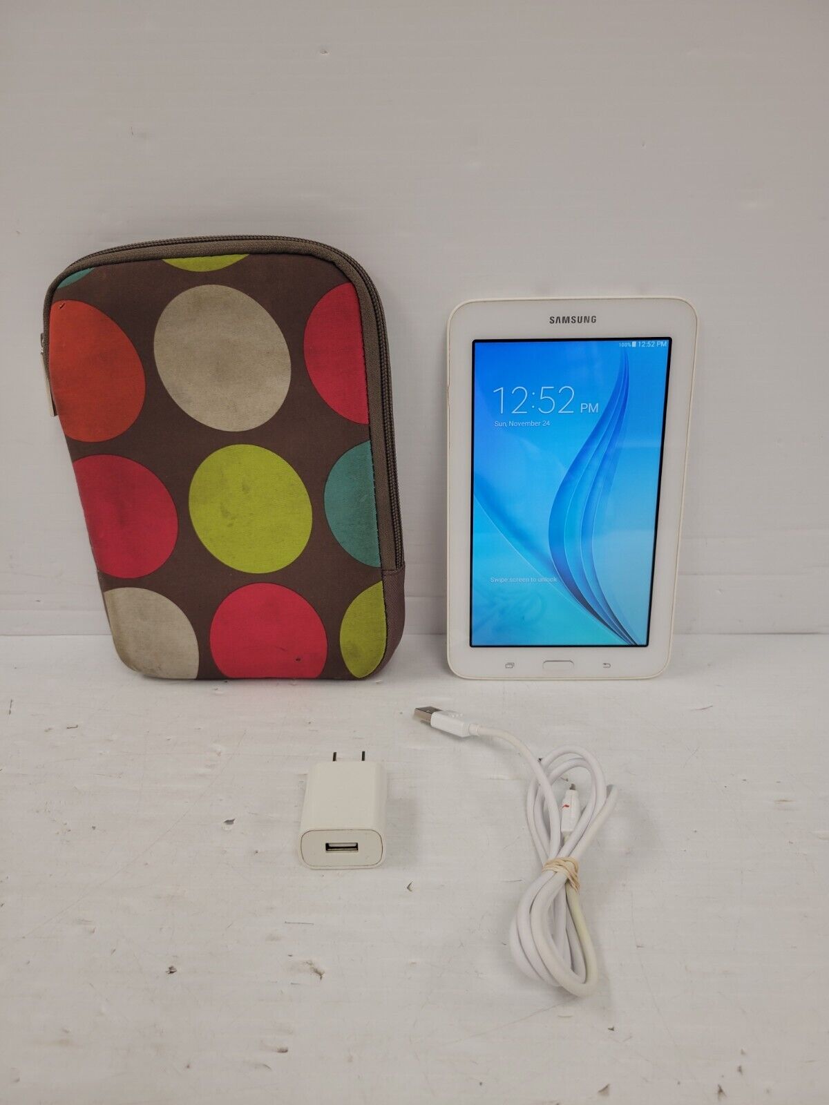 (63530-3) Samsung SM-T113 Galaxy Tab E Lite - 8 GB
