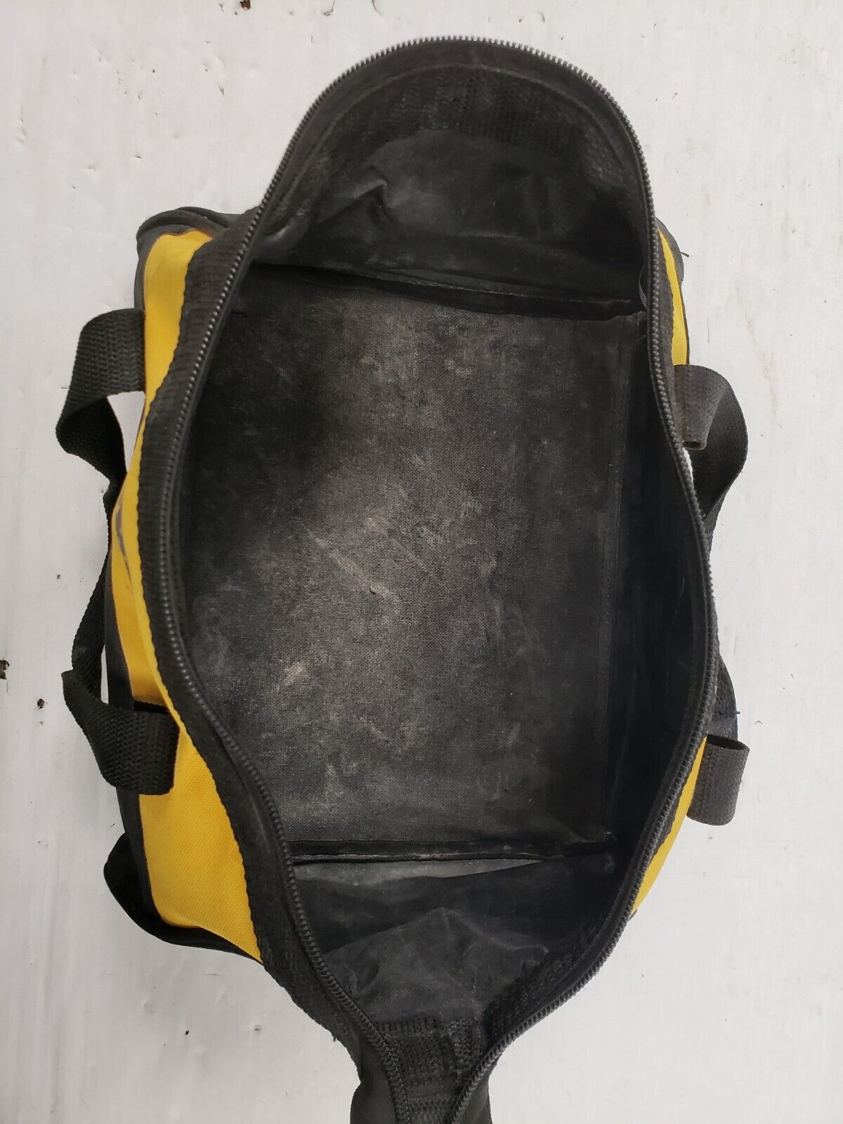 (65327-2) Dewalt DCG414 Grinder