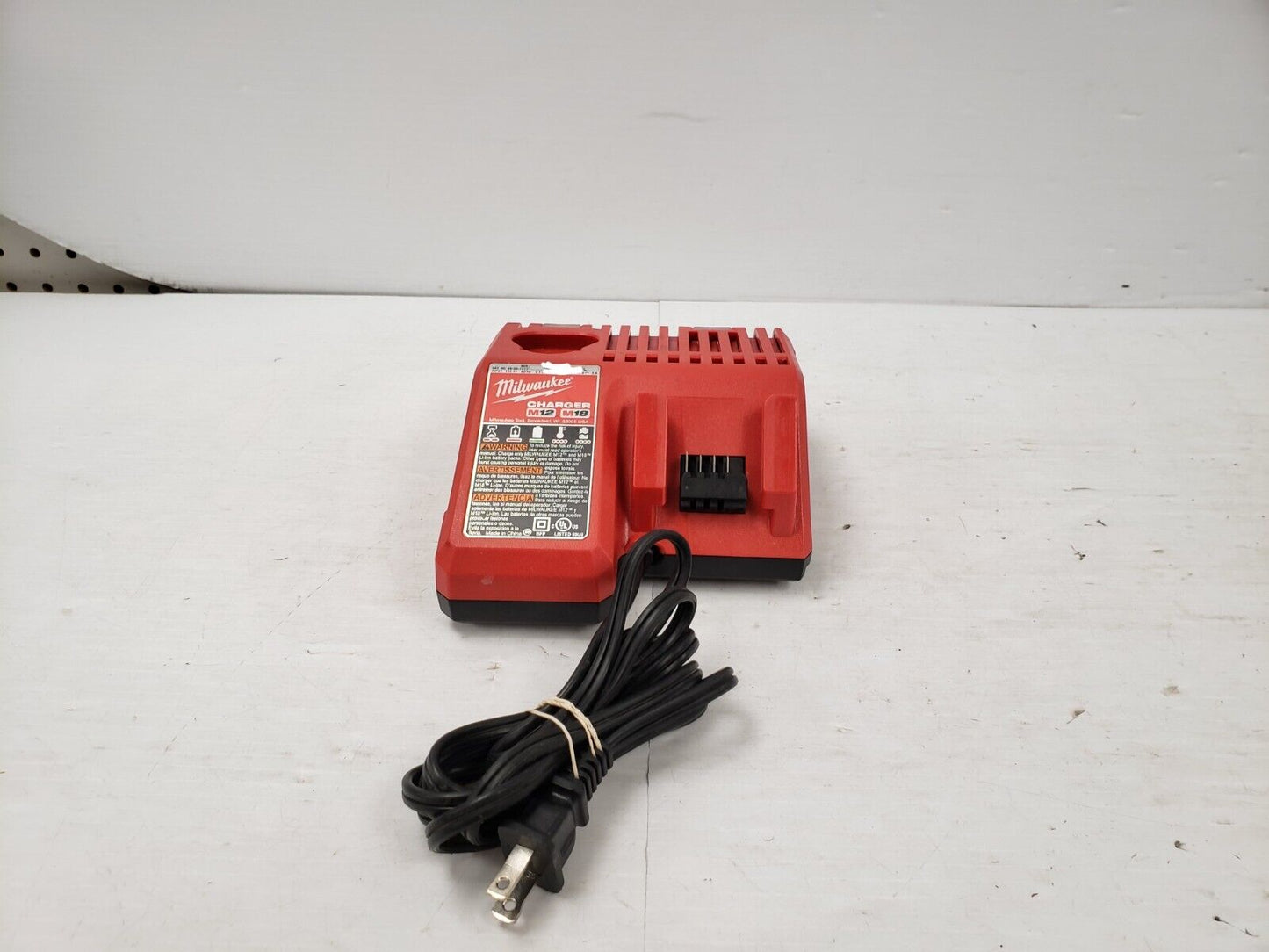 (67424-1) Milwaukee 2646-20 Grease Gun