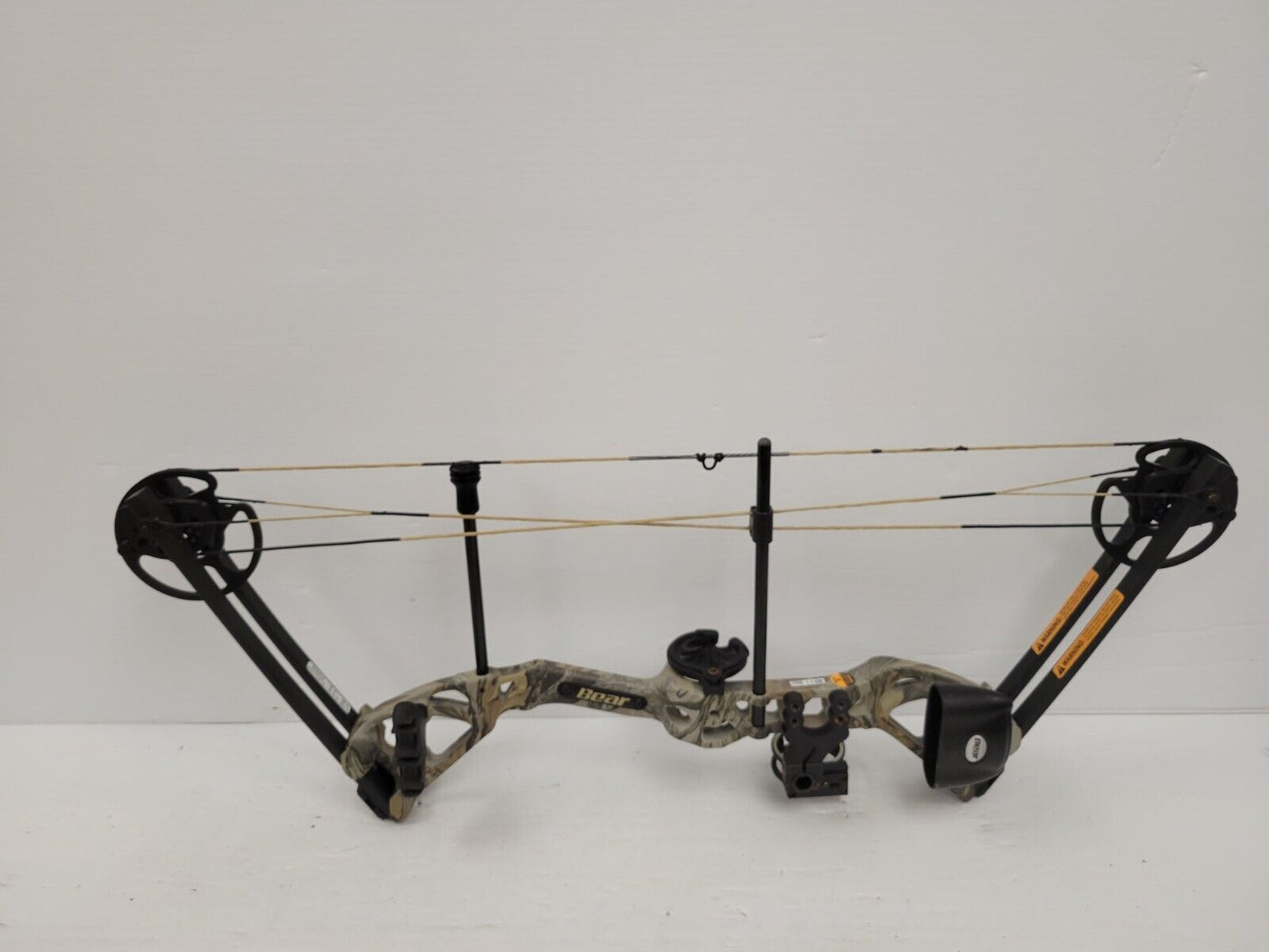 (65703-1) Bear Limitless Compound Bow