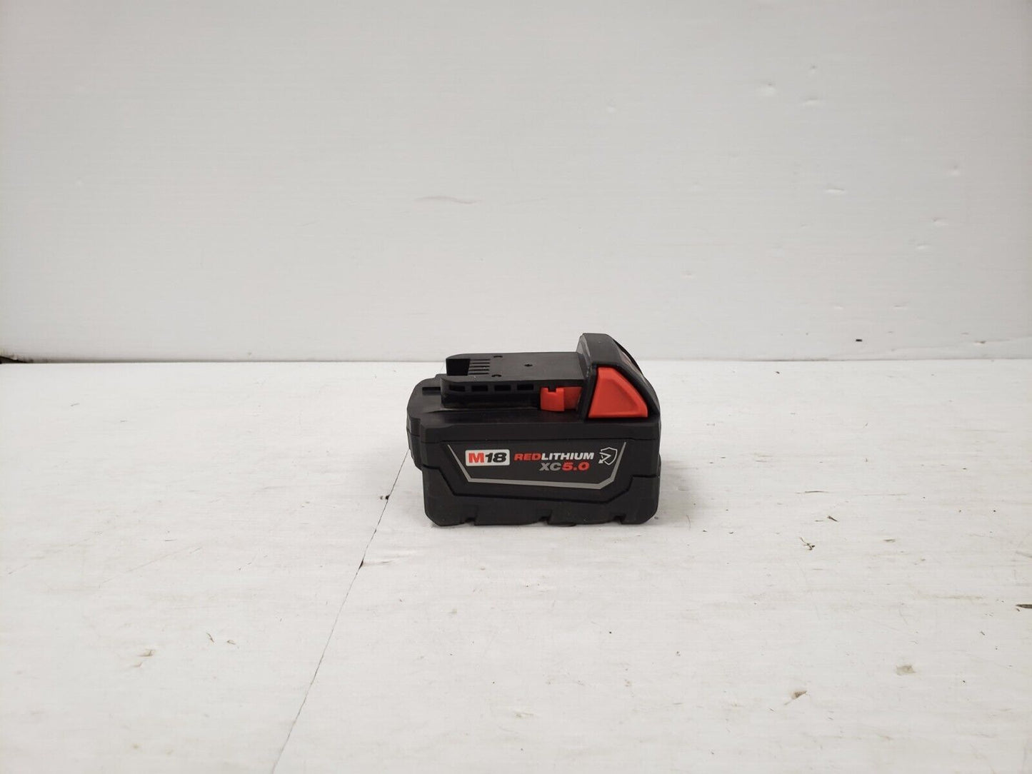 (67424-1) Milwaukee 2646-20 Grease Gun