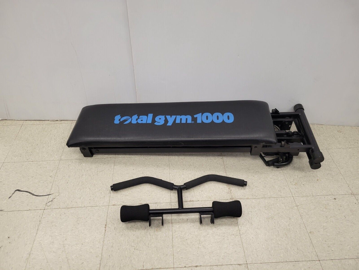 (I-34819) Total Gym Exercise Equipment