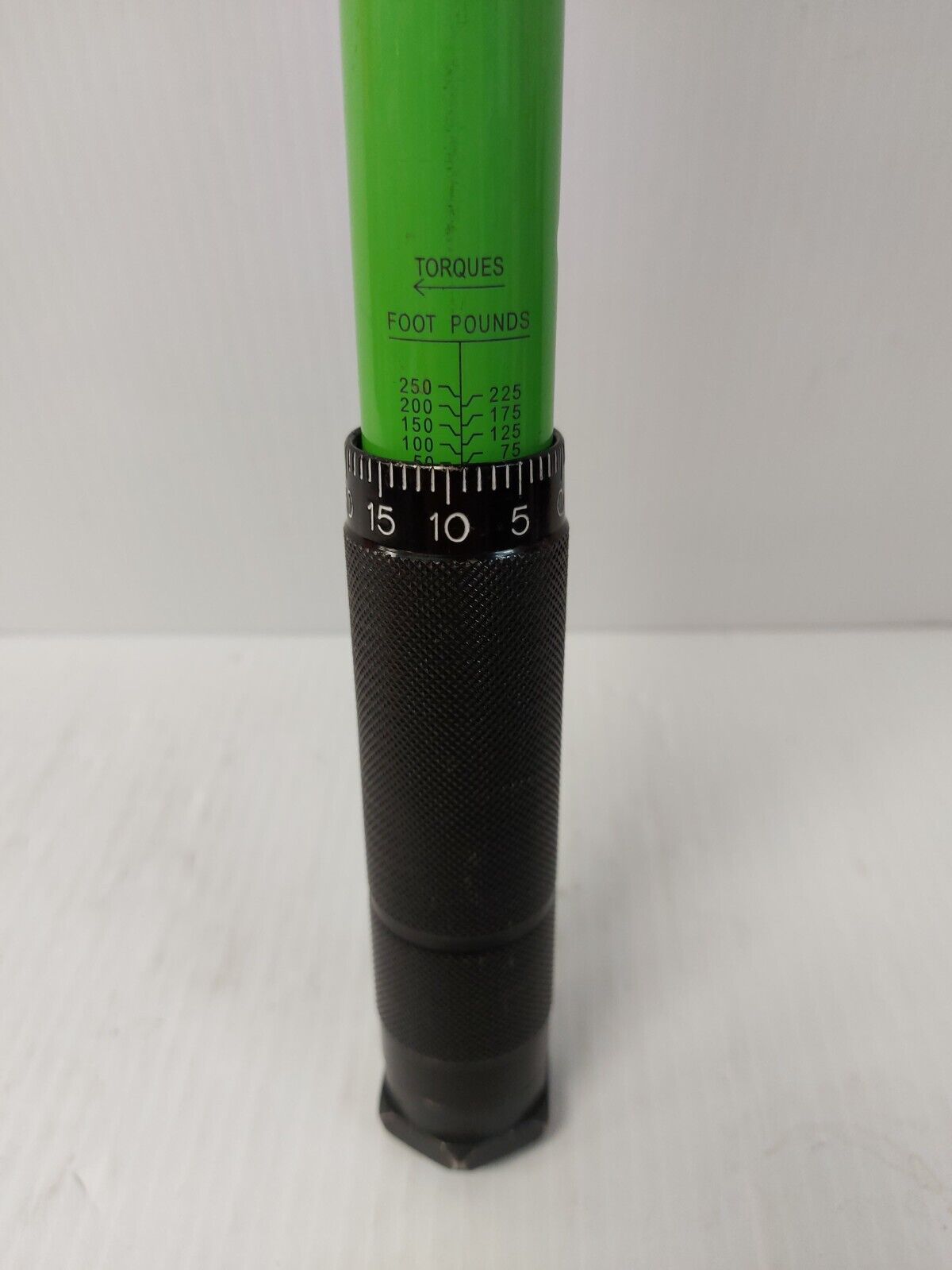 (N70347-1) OEM Tools 25695 Torque Wrench