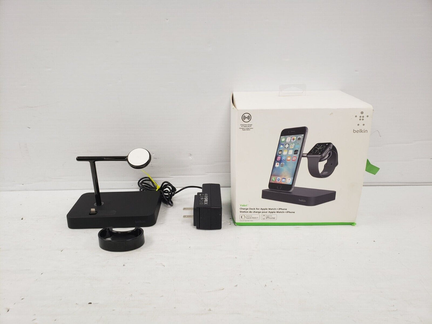 (64998-1) Belkin F8J183 Charging Dock for iPhone and Apple Watch
