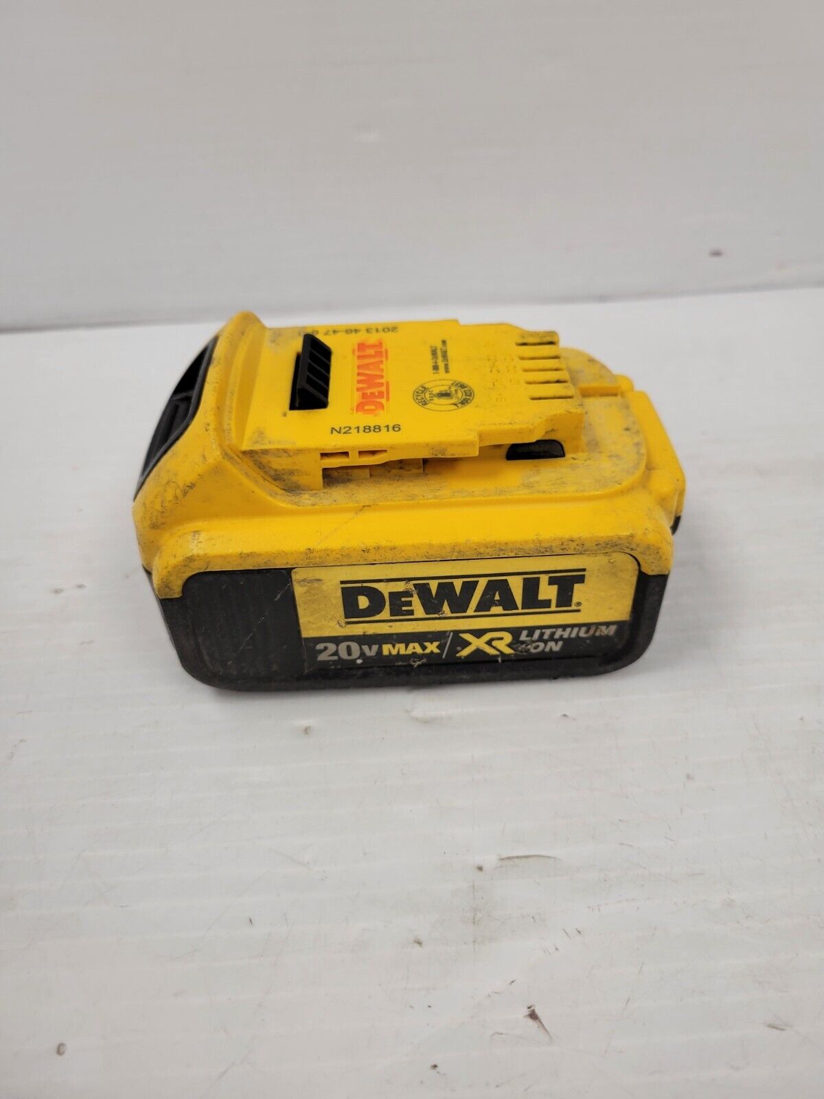 (57935-1) Dewalt DCD 204 Battery
