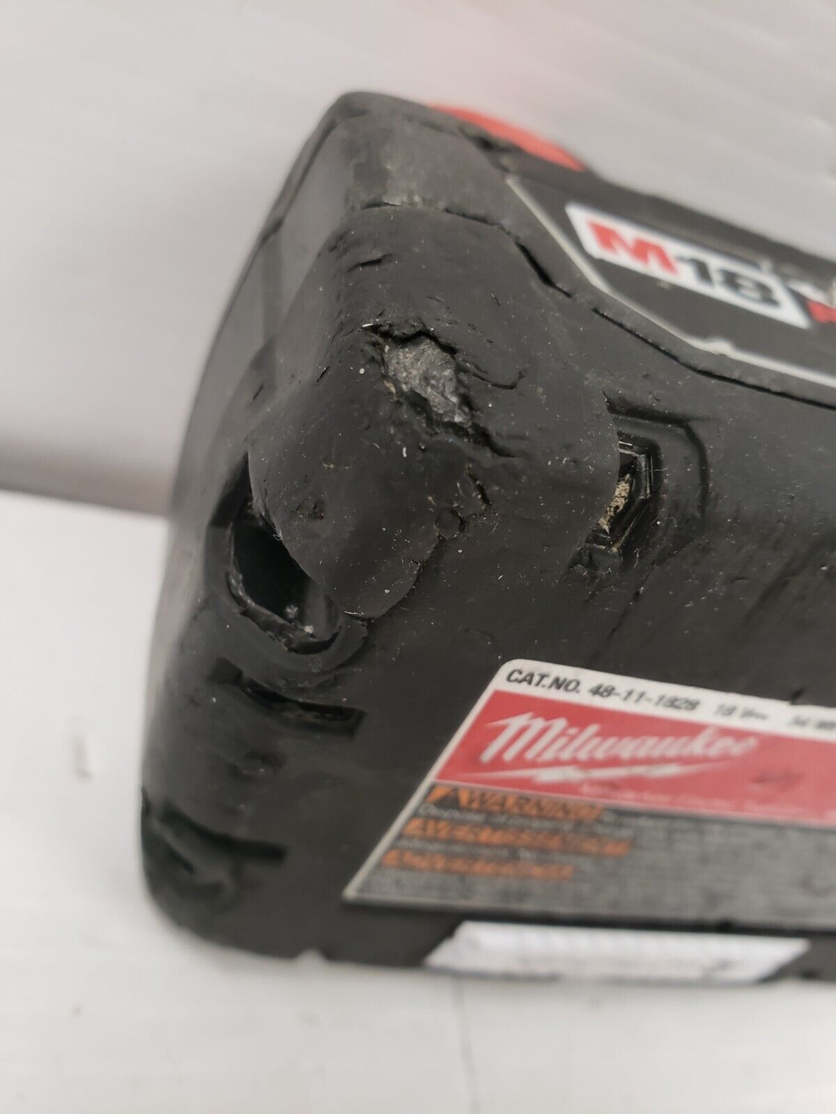(65087-3) Milwaukee 48-11-1828 Battery - 18V