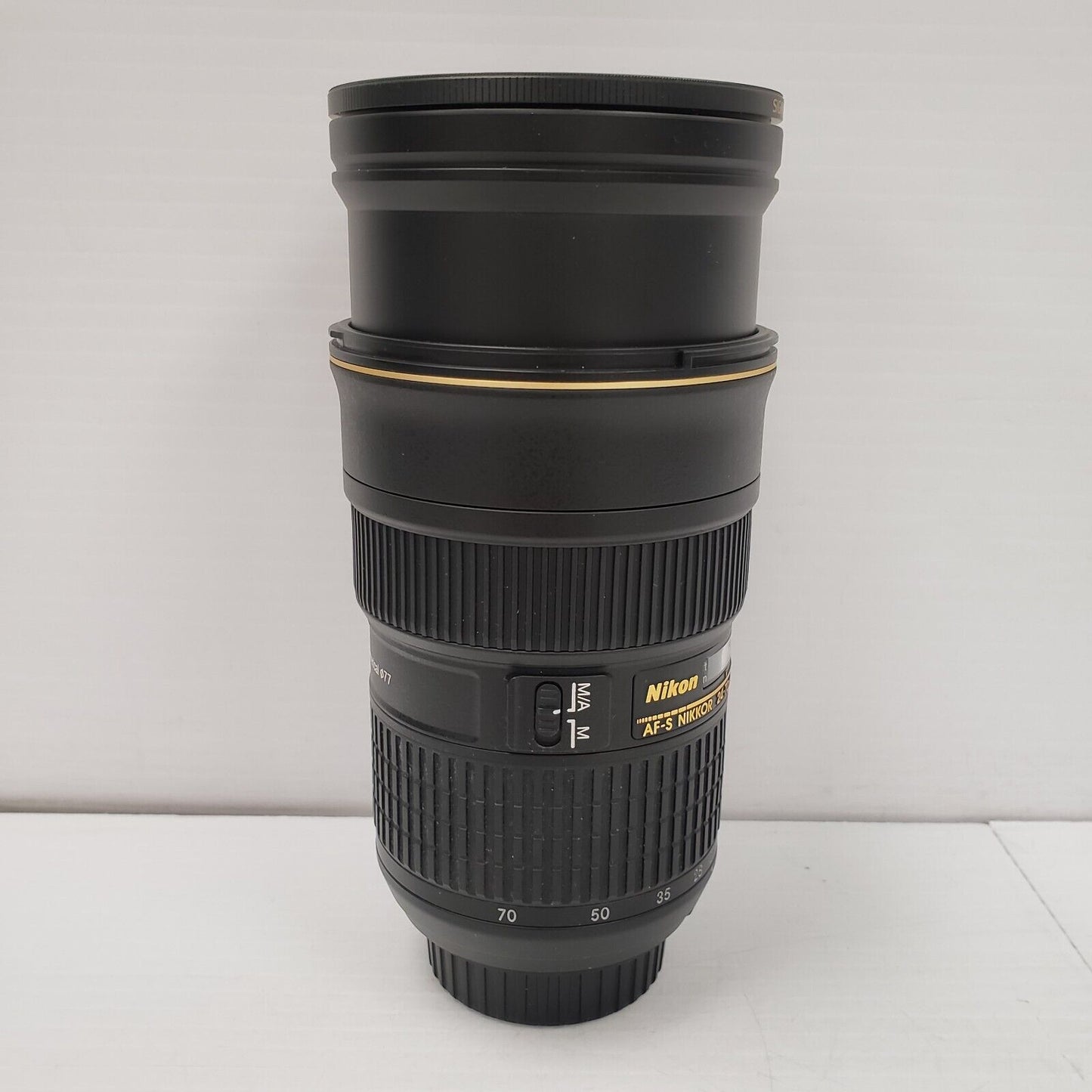 (I-34765) Nikon AF-S Nikkor 24-70mm Lens