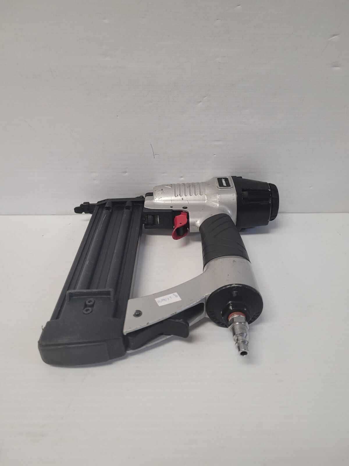 (N76675-2) Husky B18/50 A1 Pneumatic 18g Brad Nailer
