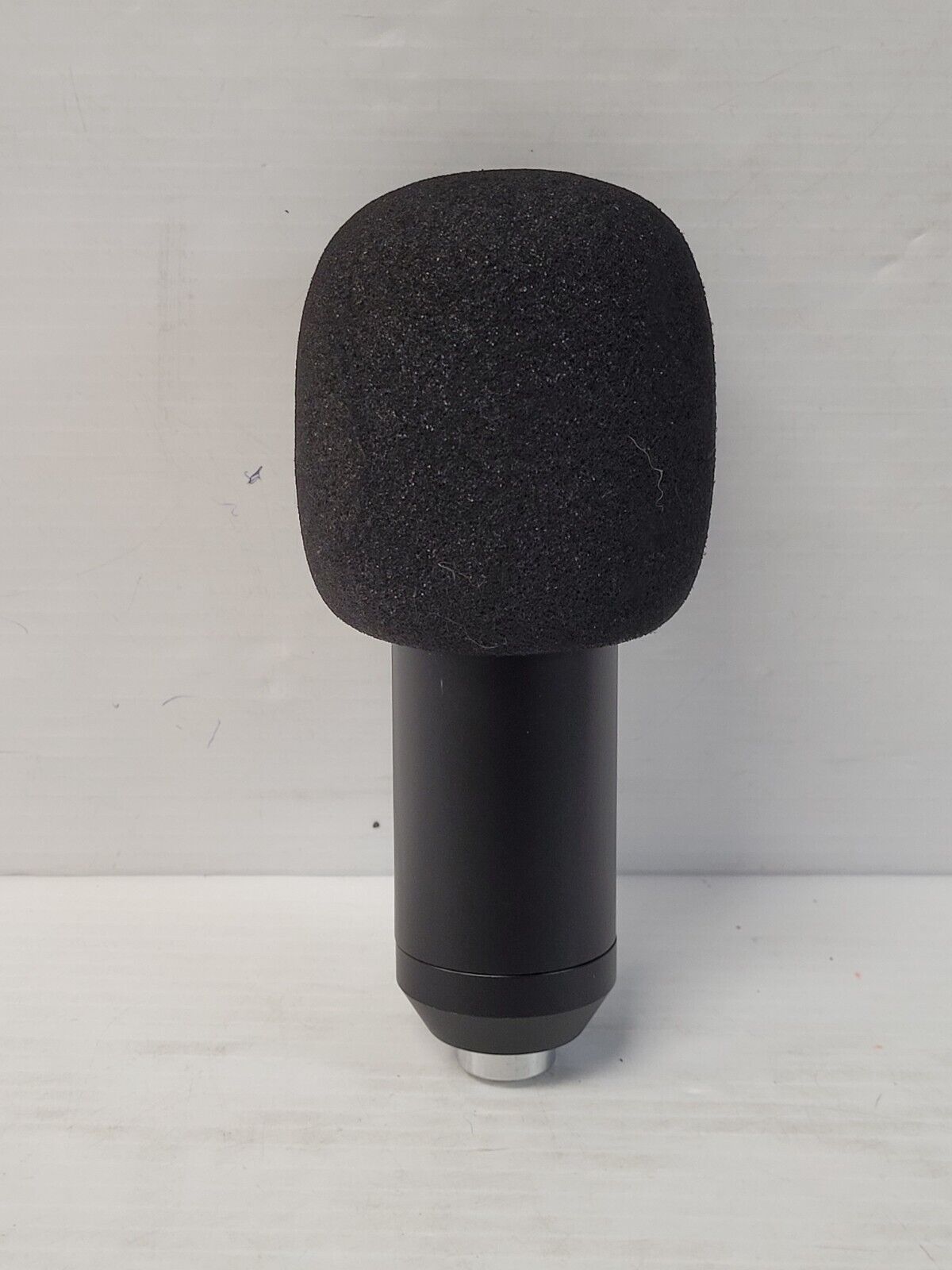 (N80083-4) No Name Microphone