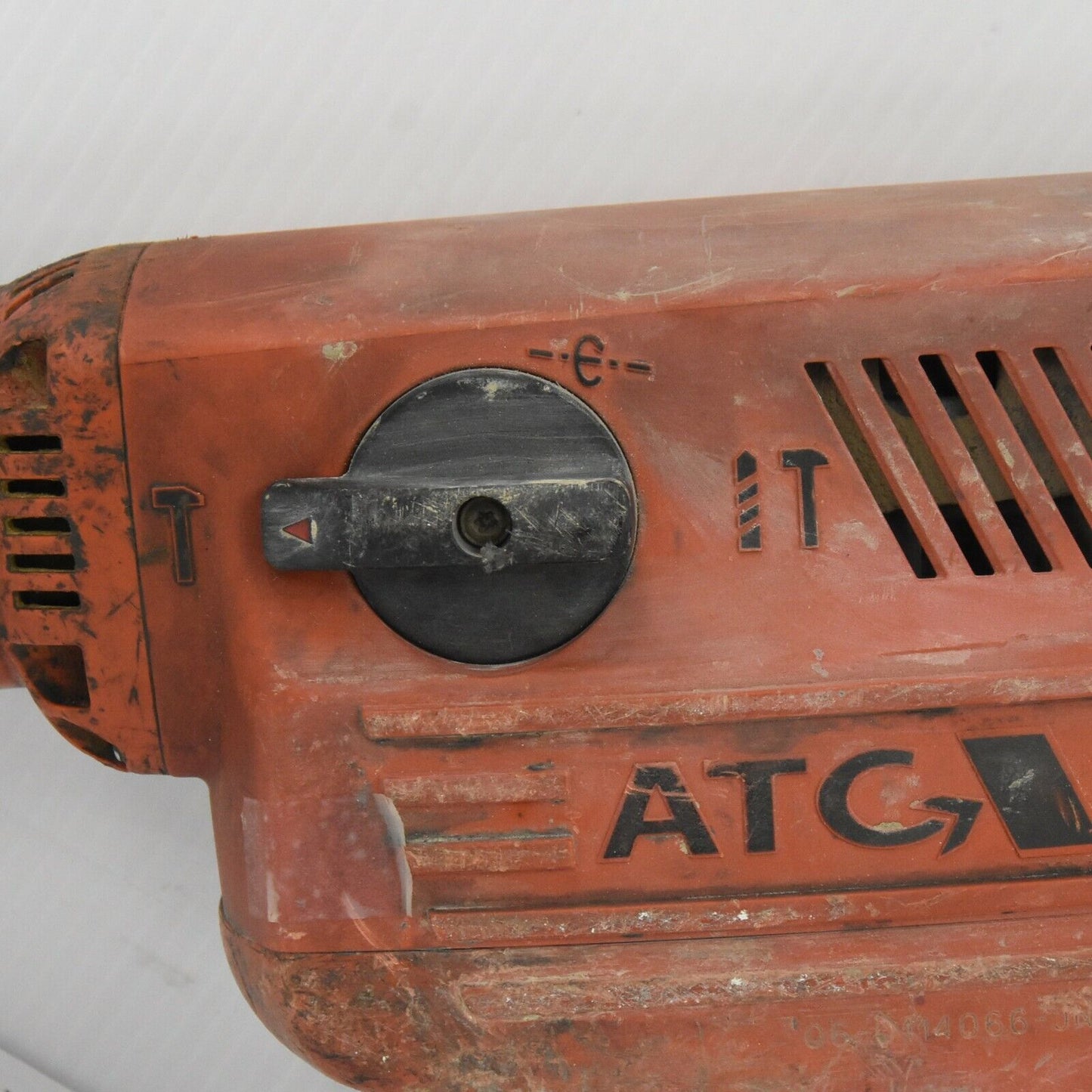 (I-3590) Hilti TE70ATC Rotary Hammer