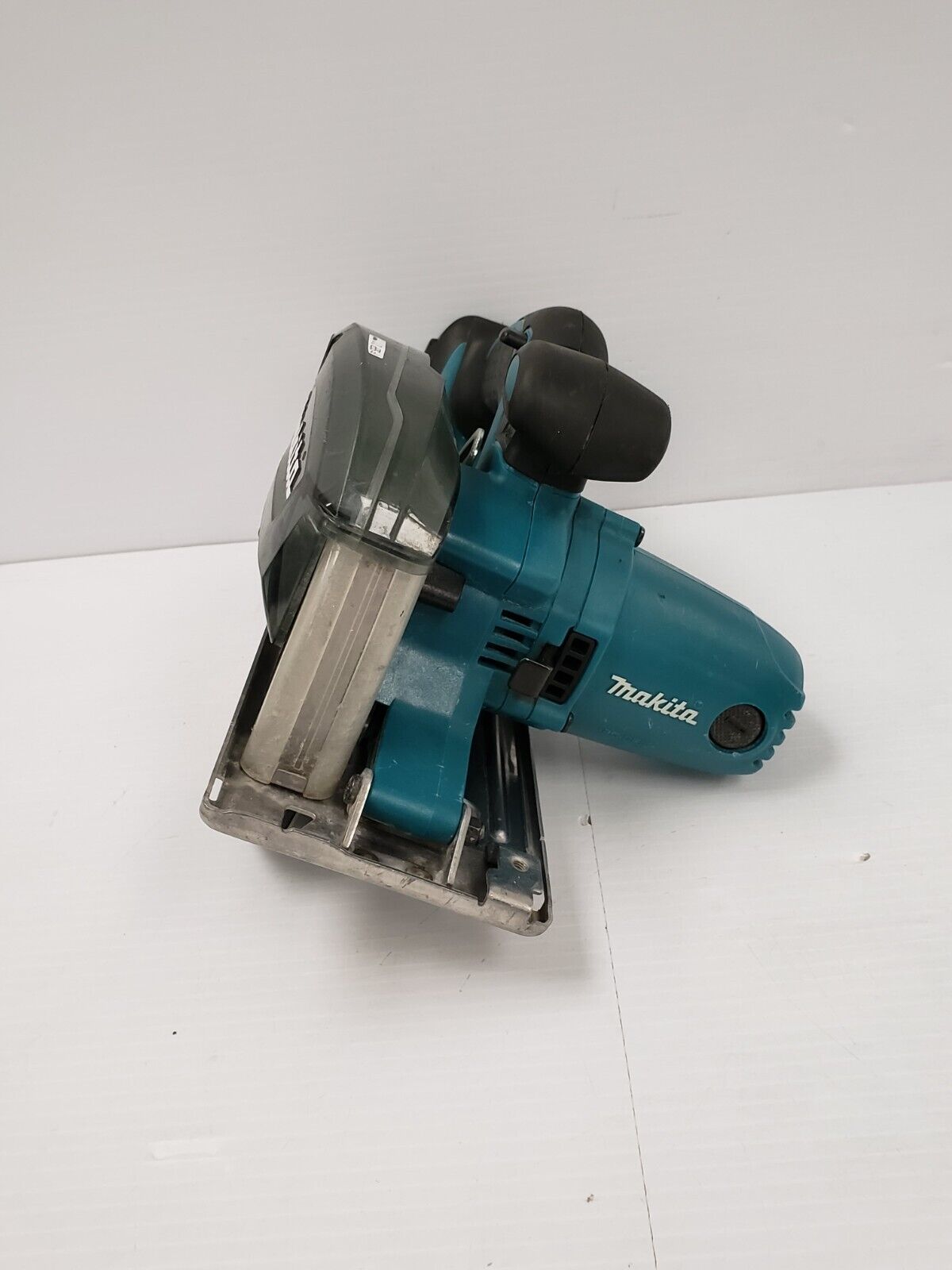 (48132-4) Makita DCS552 Circular Saw