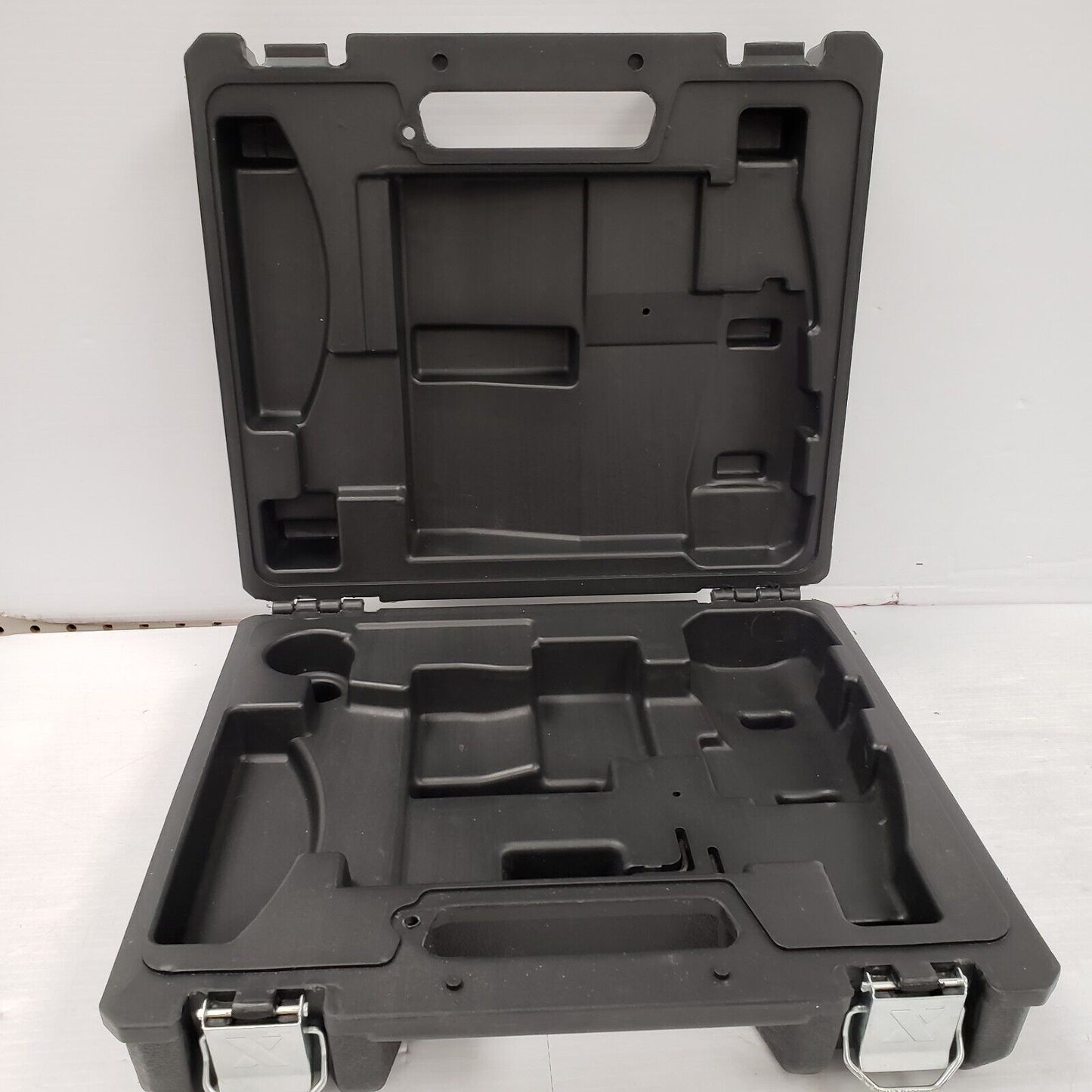 (56237-13) Maximum 058-9839-6 Air Brad Nailer