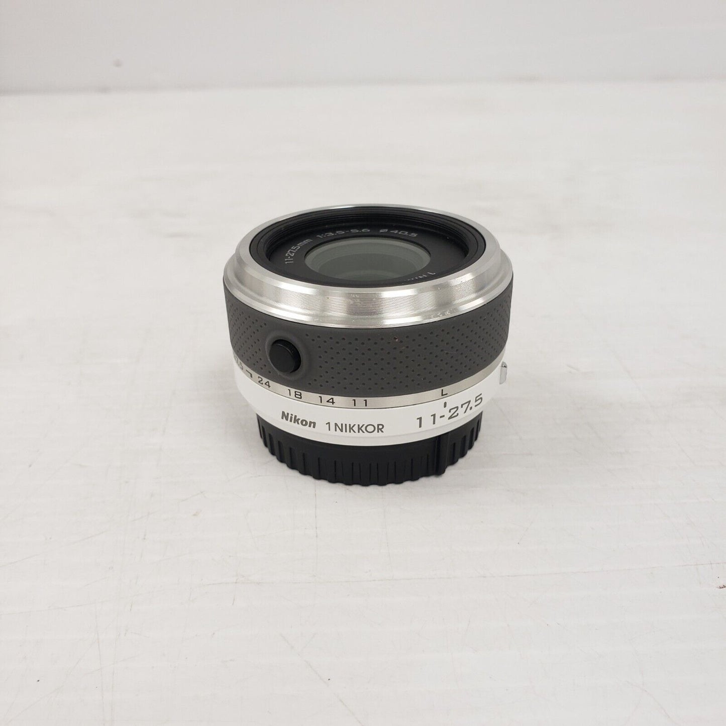 (I-31289) Nikon SI Digital Camera