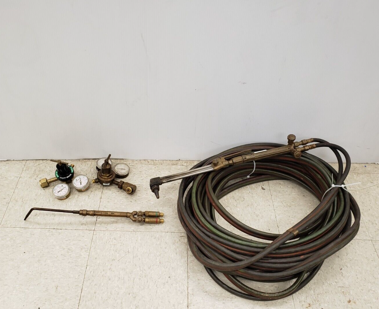 (44969-1) Victor Cutting Torch