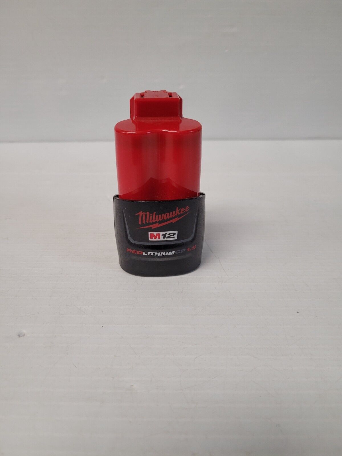 (N76892-2) Milwaukee 48-59-2401 Battery and Charger