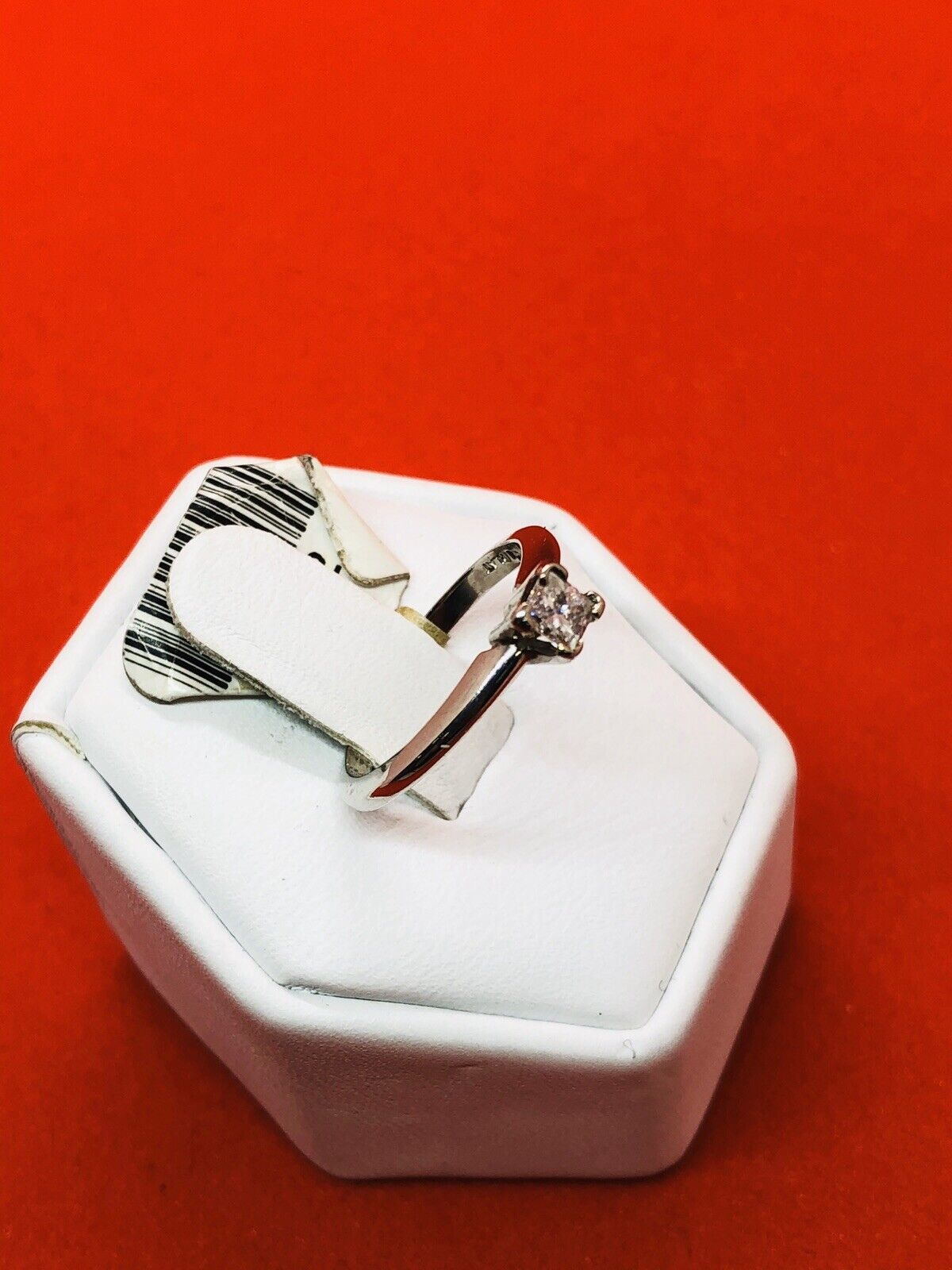 N044442 Princess Solitaire Gold Ring