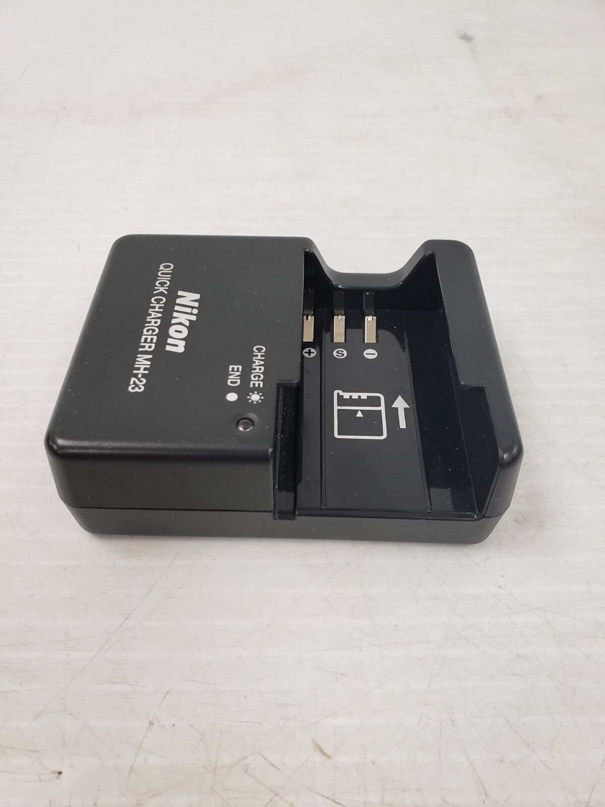 (I-33064) Nikon MH-23 Battery Charger