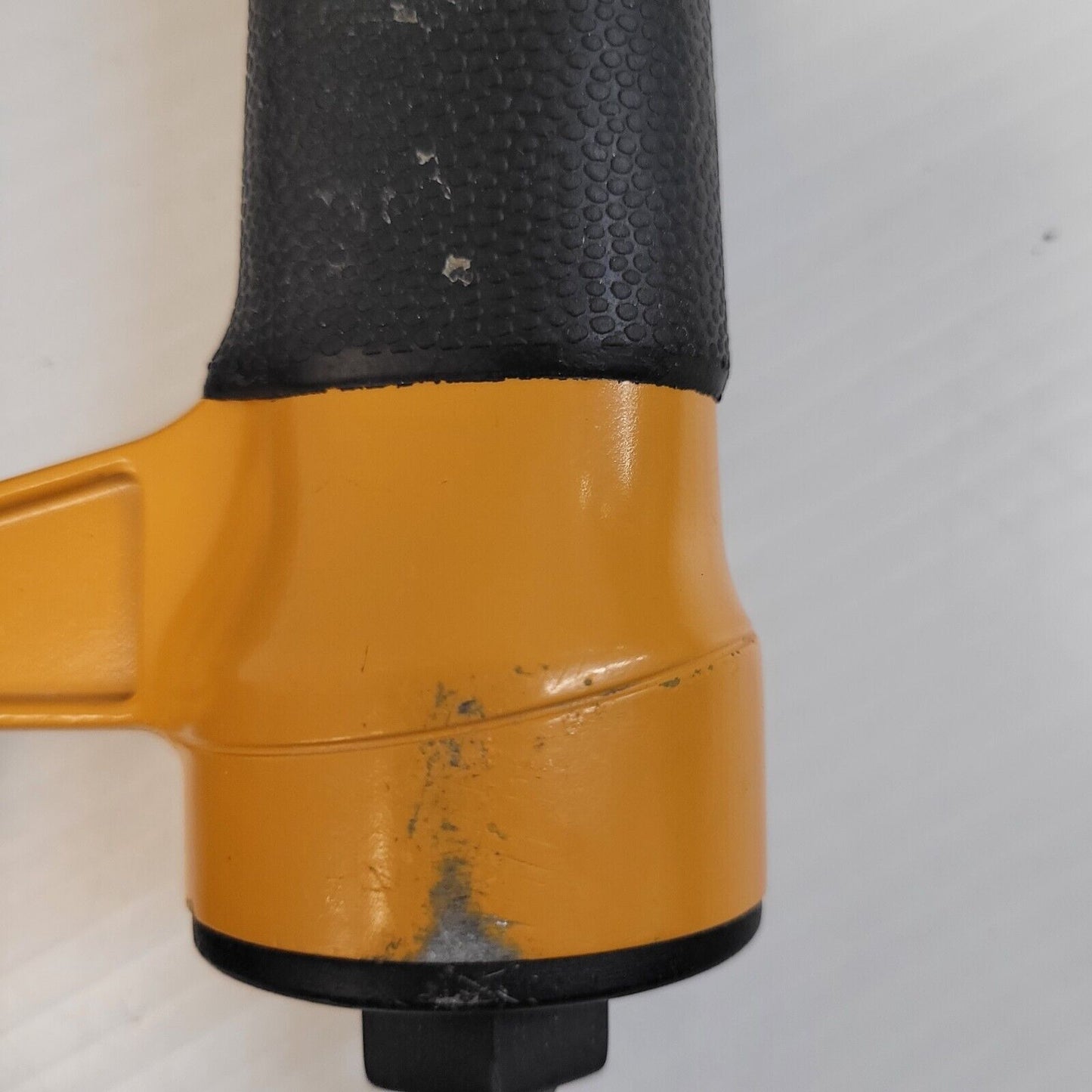(N75140-1) Bostitch SB-2IN1 Air Nailer