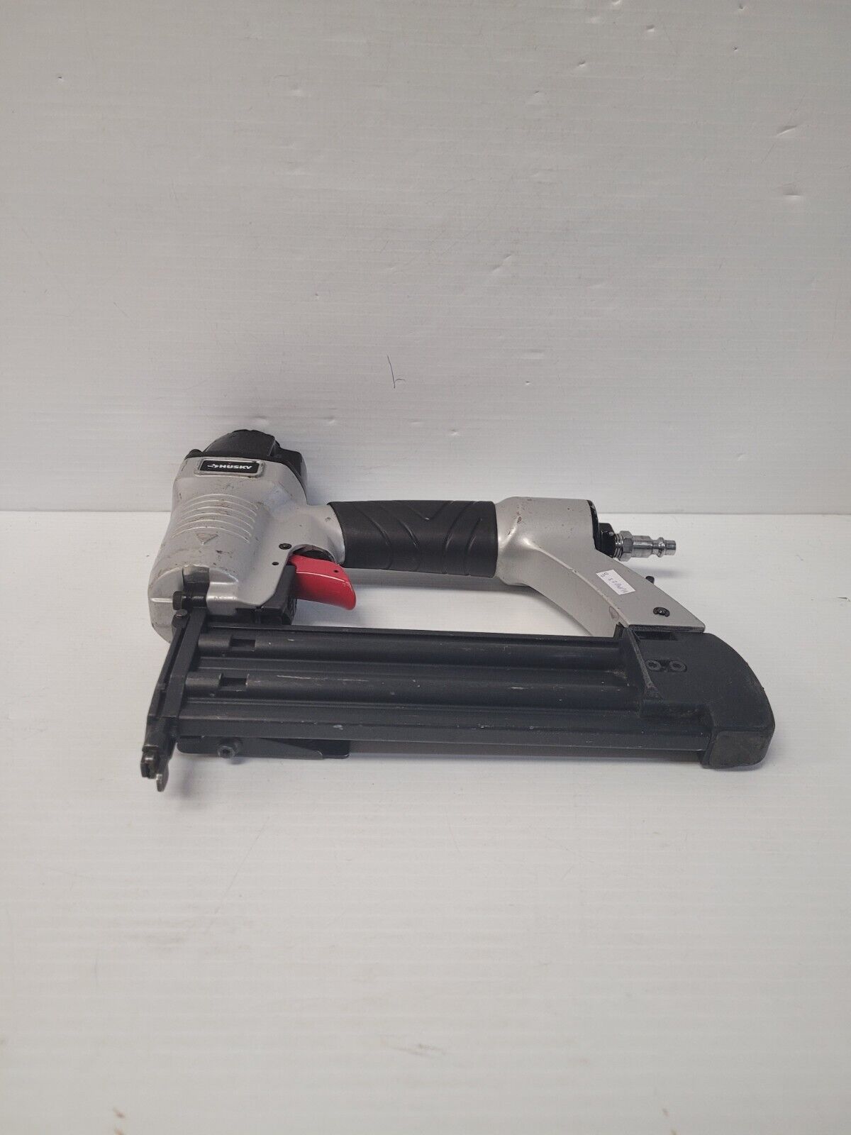 (N76675-2) Husky B18/50 A1 Pneumatic 18g Brad Nailer