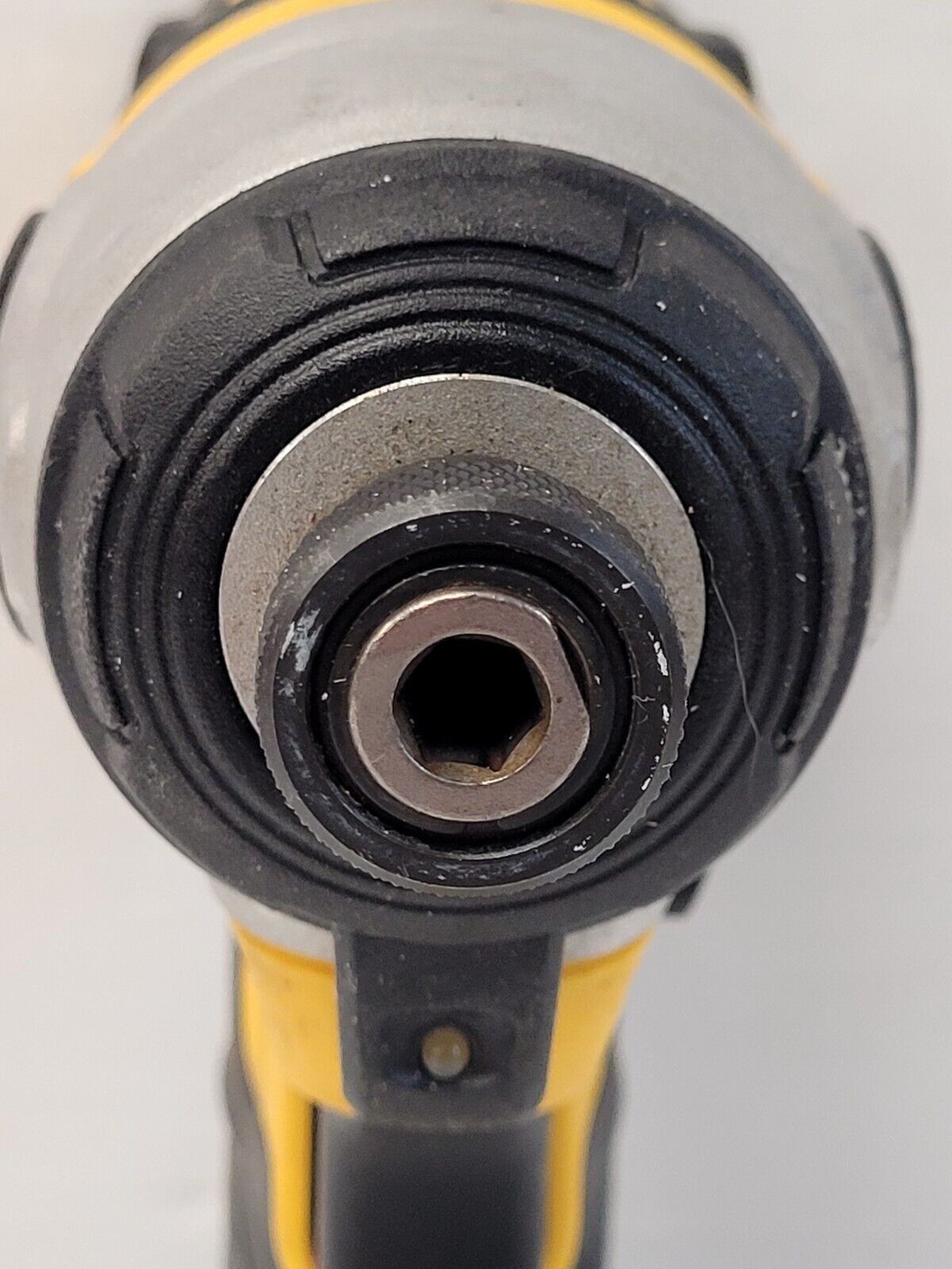 (N78419-1) DeWalt DCF797 1/4" Drill
