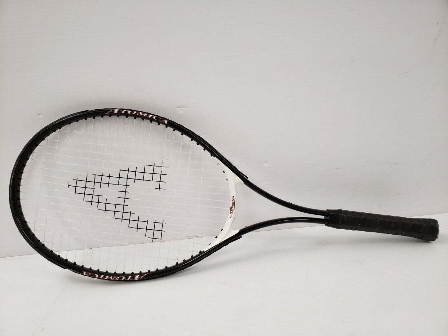 (47243-1B) Atomic Tennis Racket