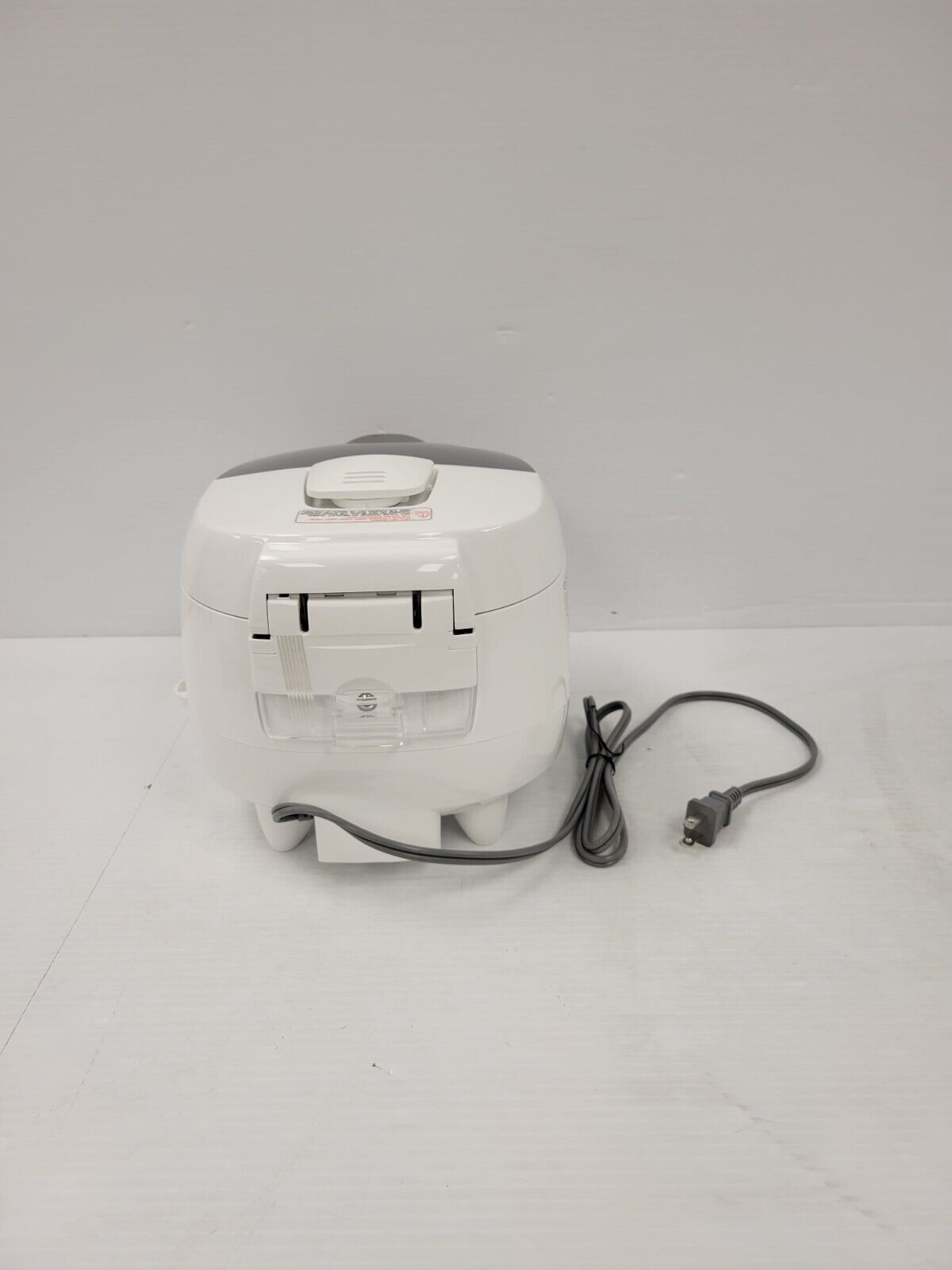 (51574-2) Cuckoo 0632F Rice Cooker