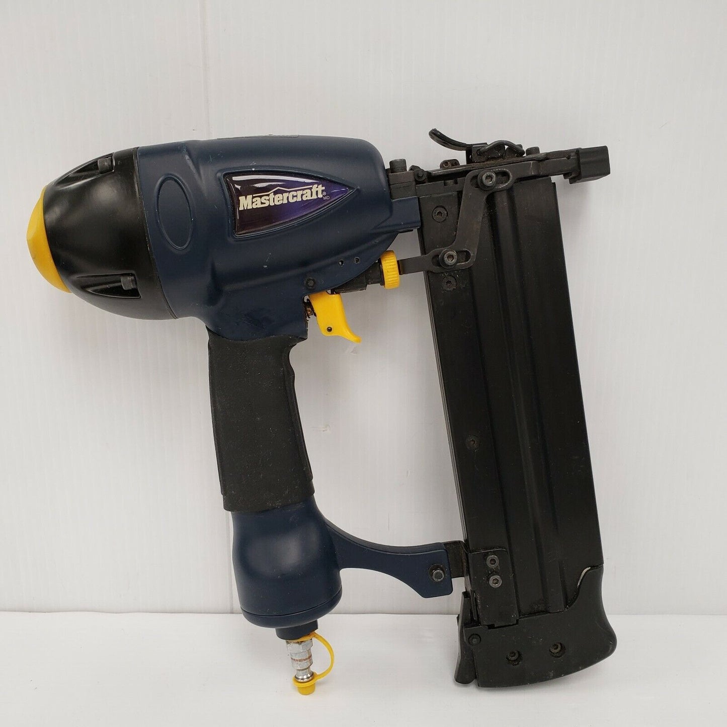 (I-25015) Mastercraft 5884894 Air Nailer