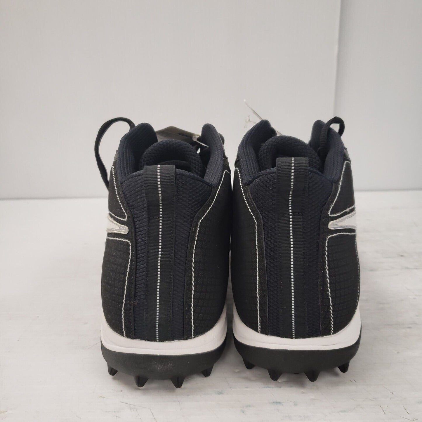 (I-30206) Reebok Thorpe Athletic Shoe Size 13