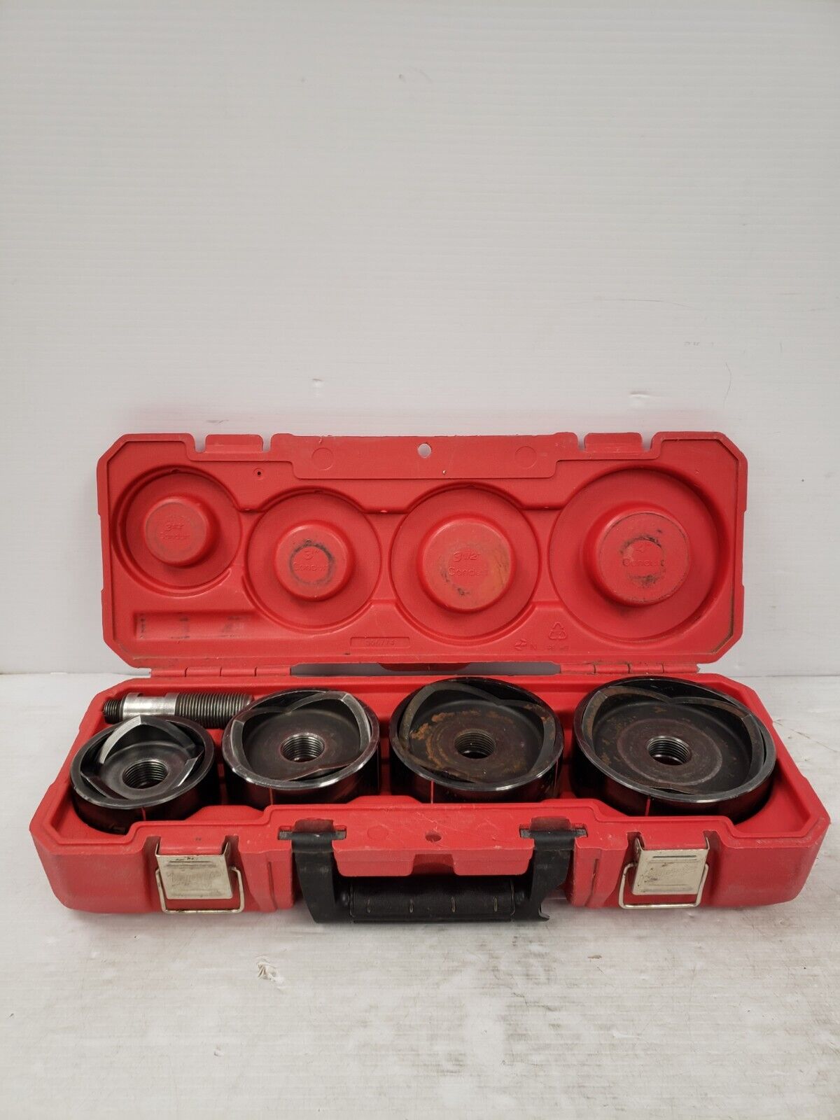 (I-32419) Milwaukee 46-16-2695 Knock Out Set