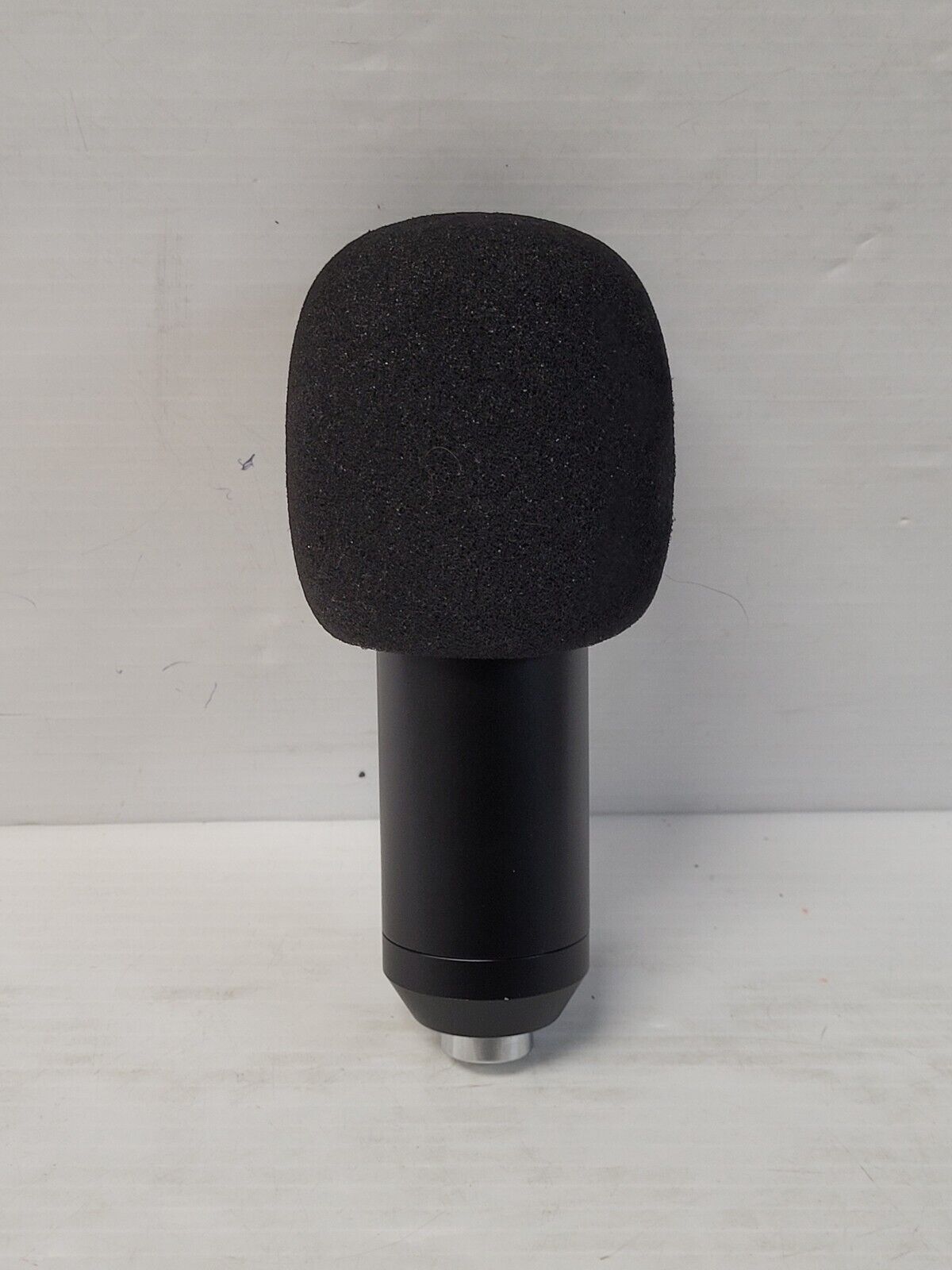 (N80083-4) No Name Microphone