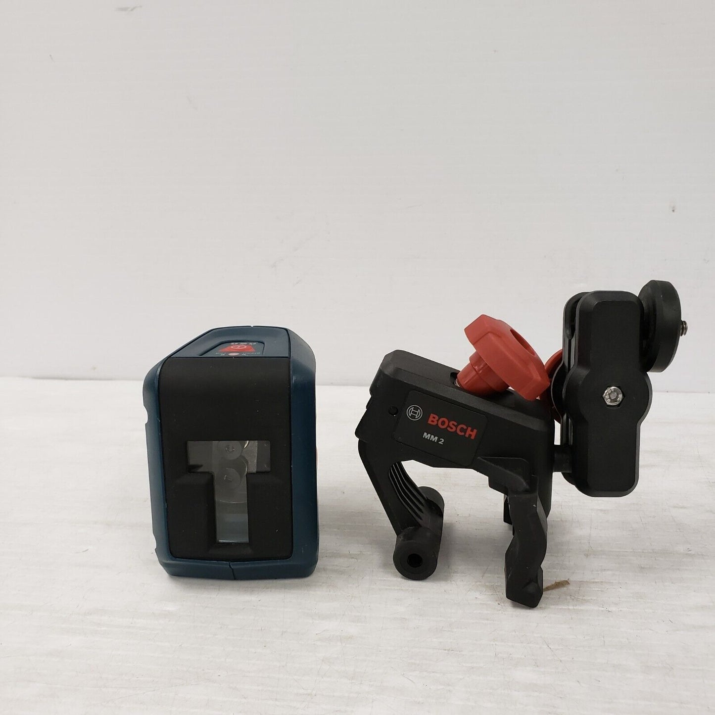 (38734-3) Bosch GLL2 Laser Level