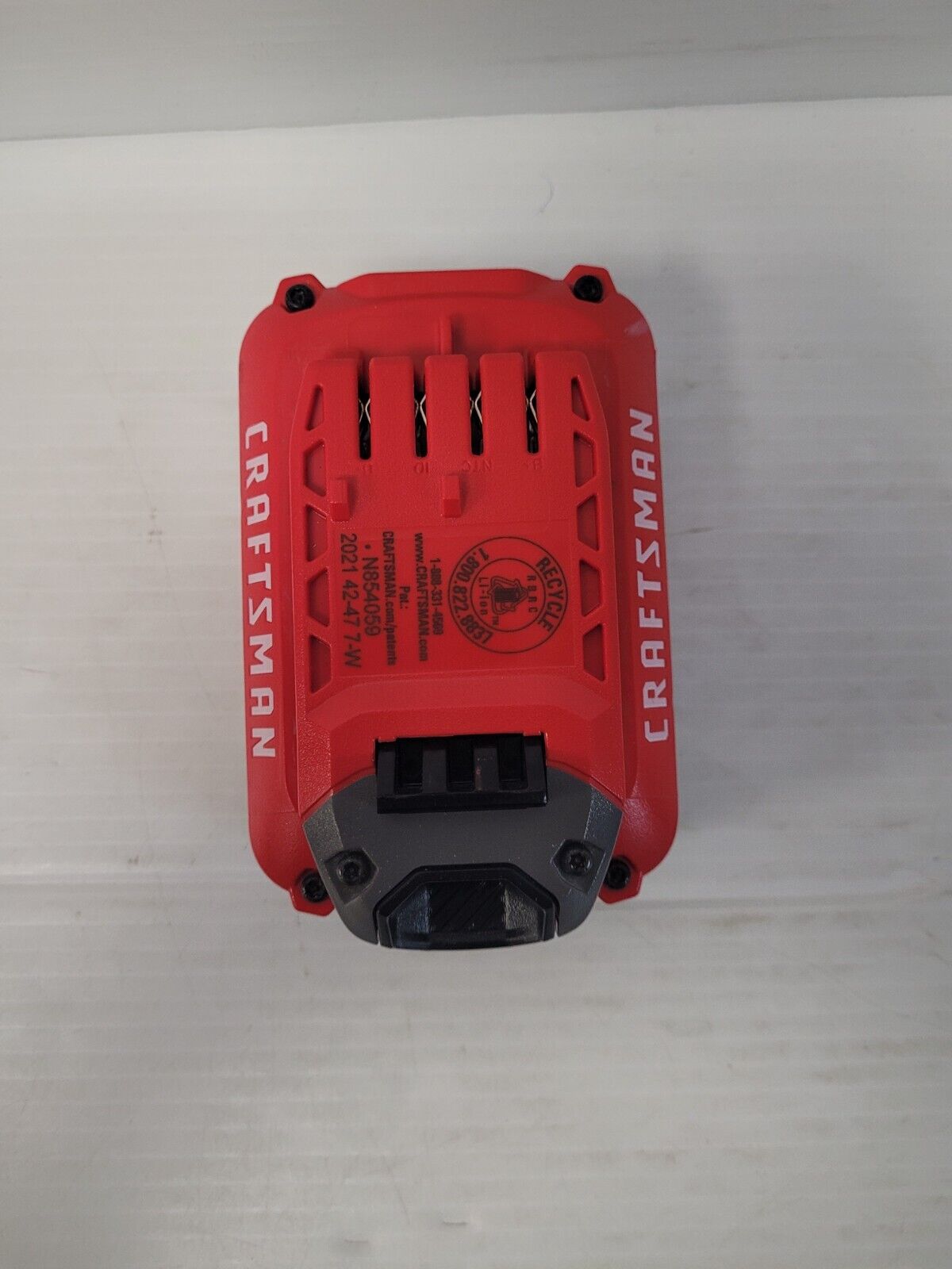 (NI-19249) Craftsman CMCB204 20V 4AH Battery