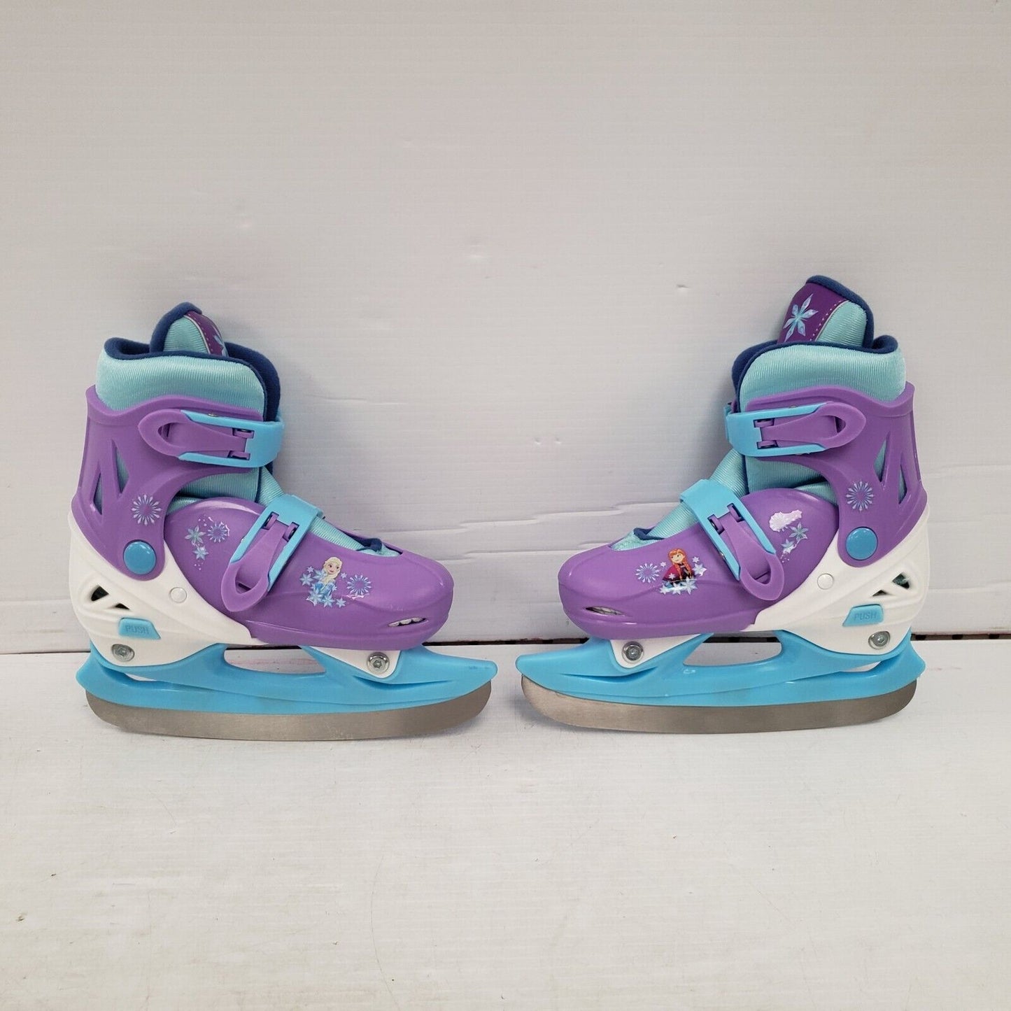 (55904-2 B) No Name - Adjustable Size Youth 8-11