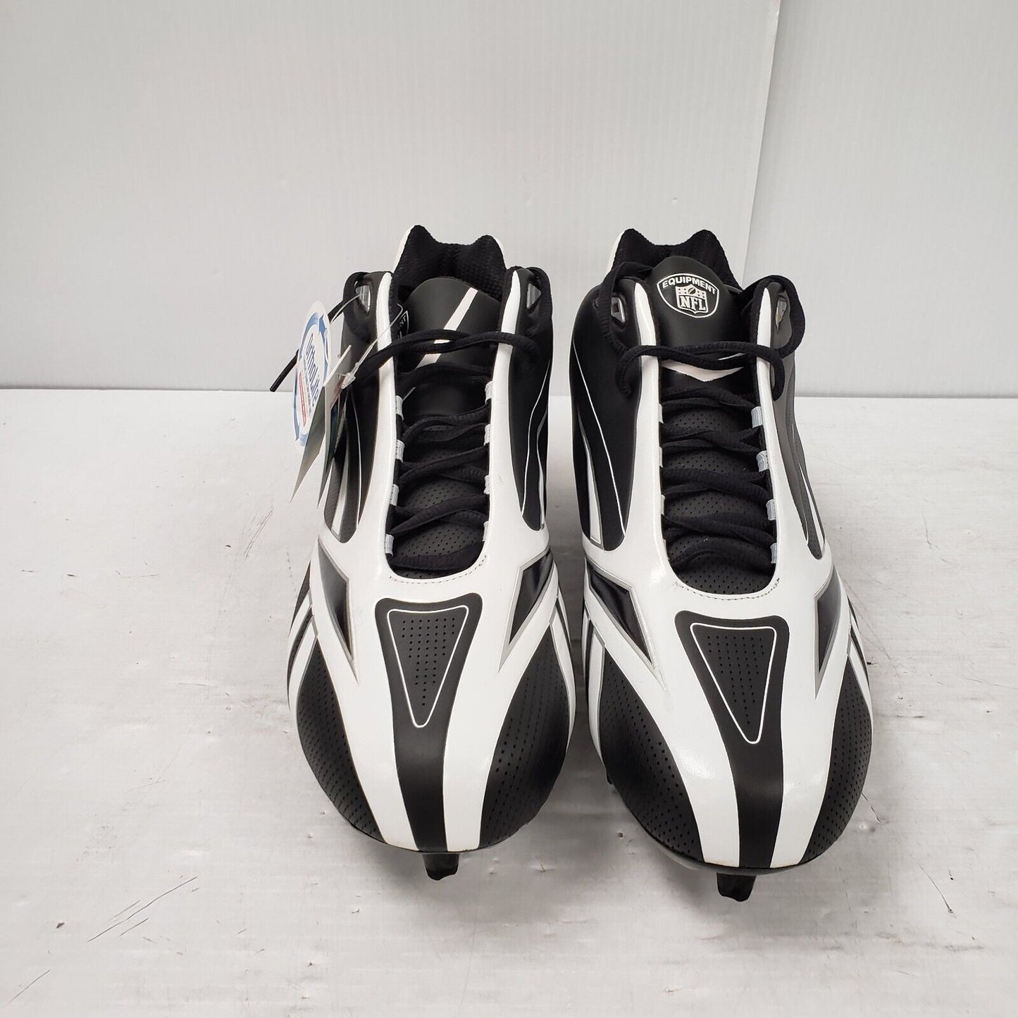 (I-30251) Reebok NFL Burner Speed M3 Athletic Cleats -Size 14
