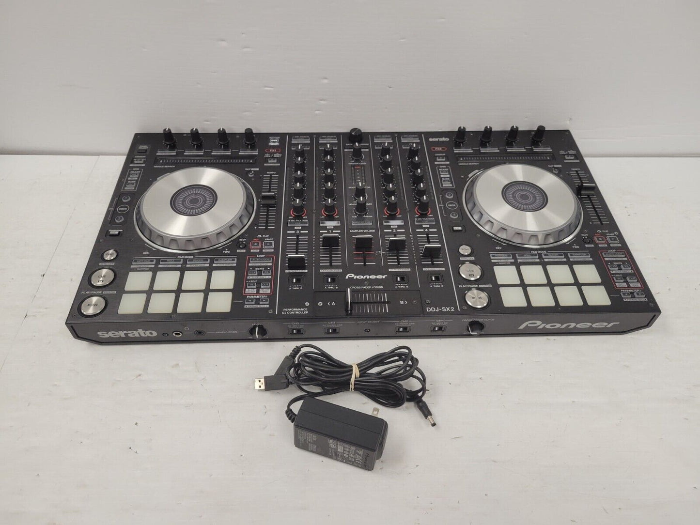 (61894-1) Pioneer DDJSX2 DJ Mixer