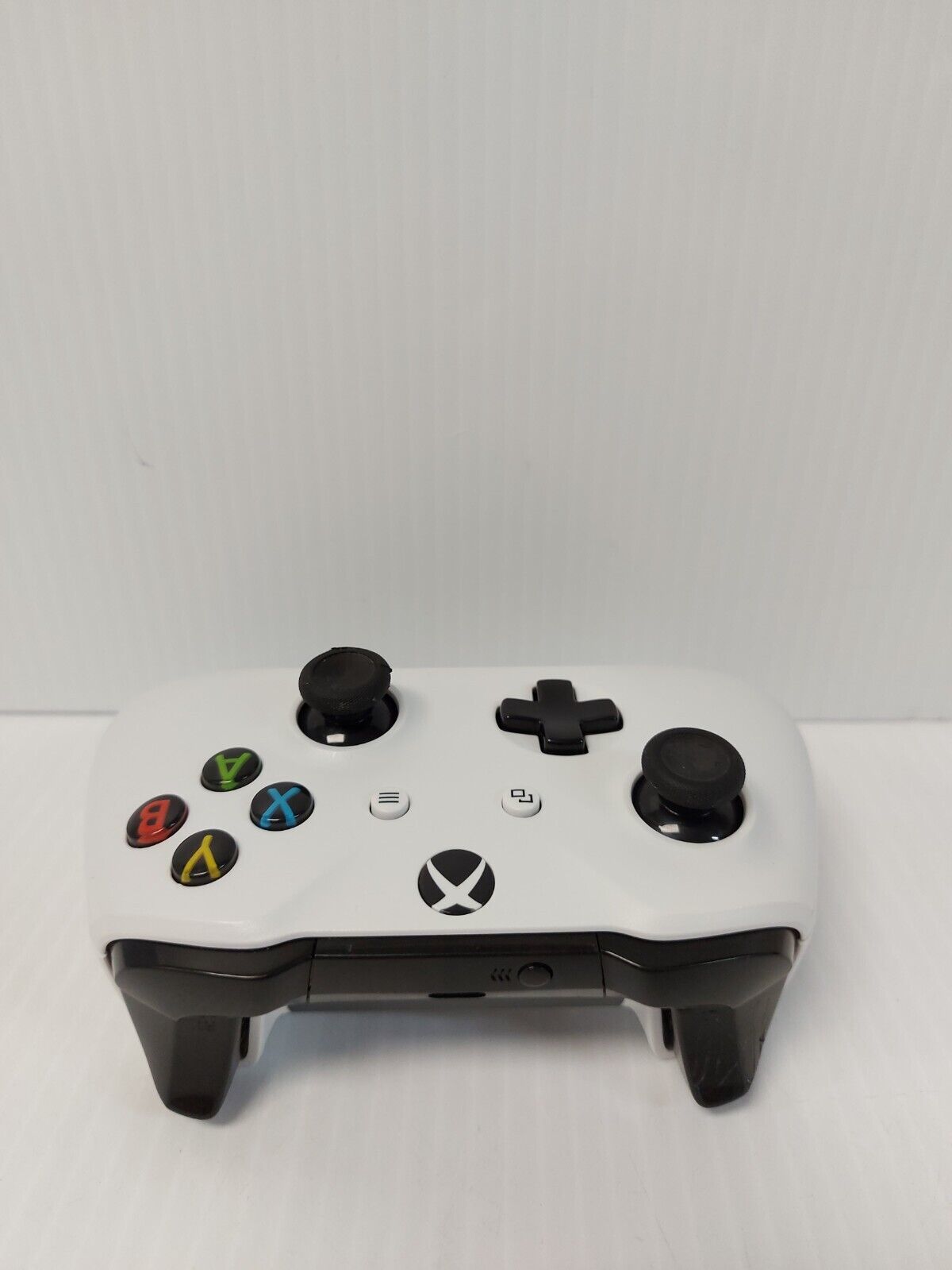 (N81546-1) Microsoft 1681 XBox One S